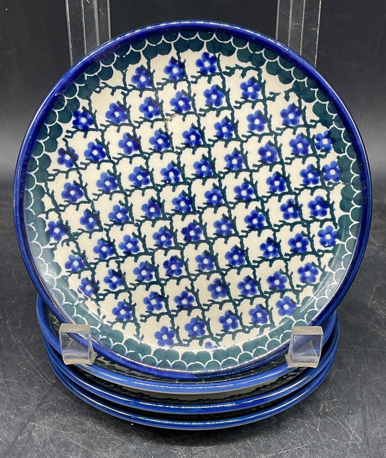 Set 4 Artistic Ceramics Floral Plates Poland: Set of 4 Signed Artistic Ceramics Ceramika Artistyczna Boleslawiec stoneware plates. Hand painted traditional Polish floral design. 4 unique designs. Handmade and hand painted. Made in Poland. Measure