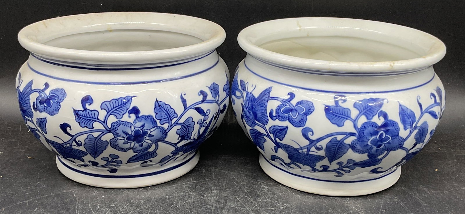 Pair Blue & White Chinese Porcelain Jardiniere (1 of 7)