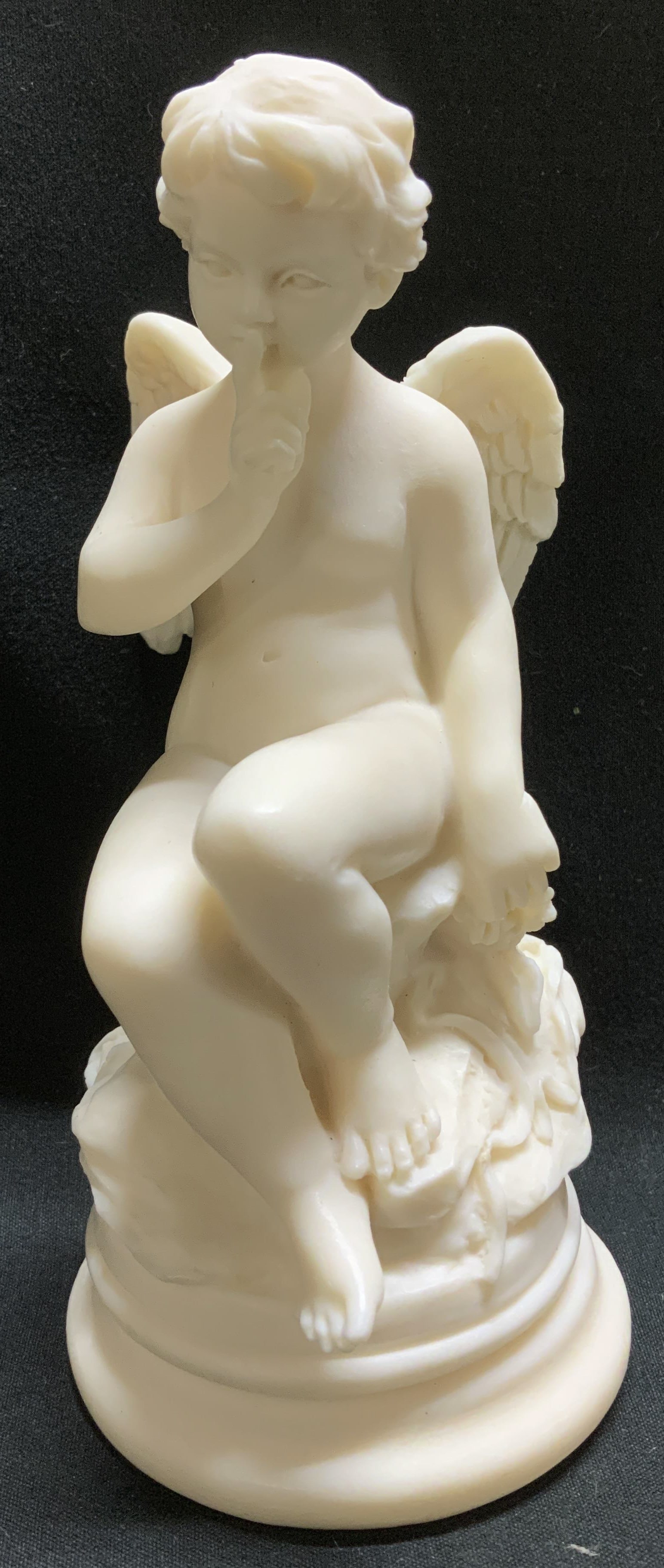 1997 Vivian C. Seated Angel Figurine ITALY (1 of 6)