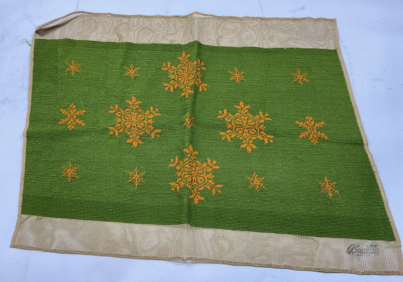 Vintage Bucilla Needlepoint Panel (1 of 9)