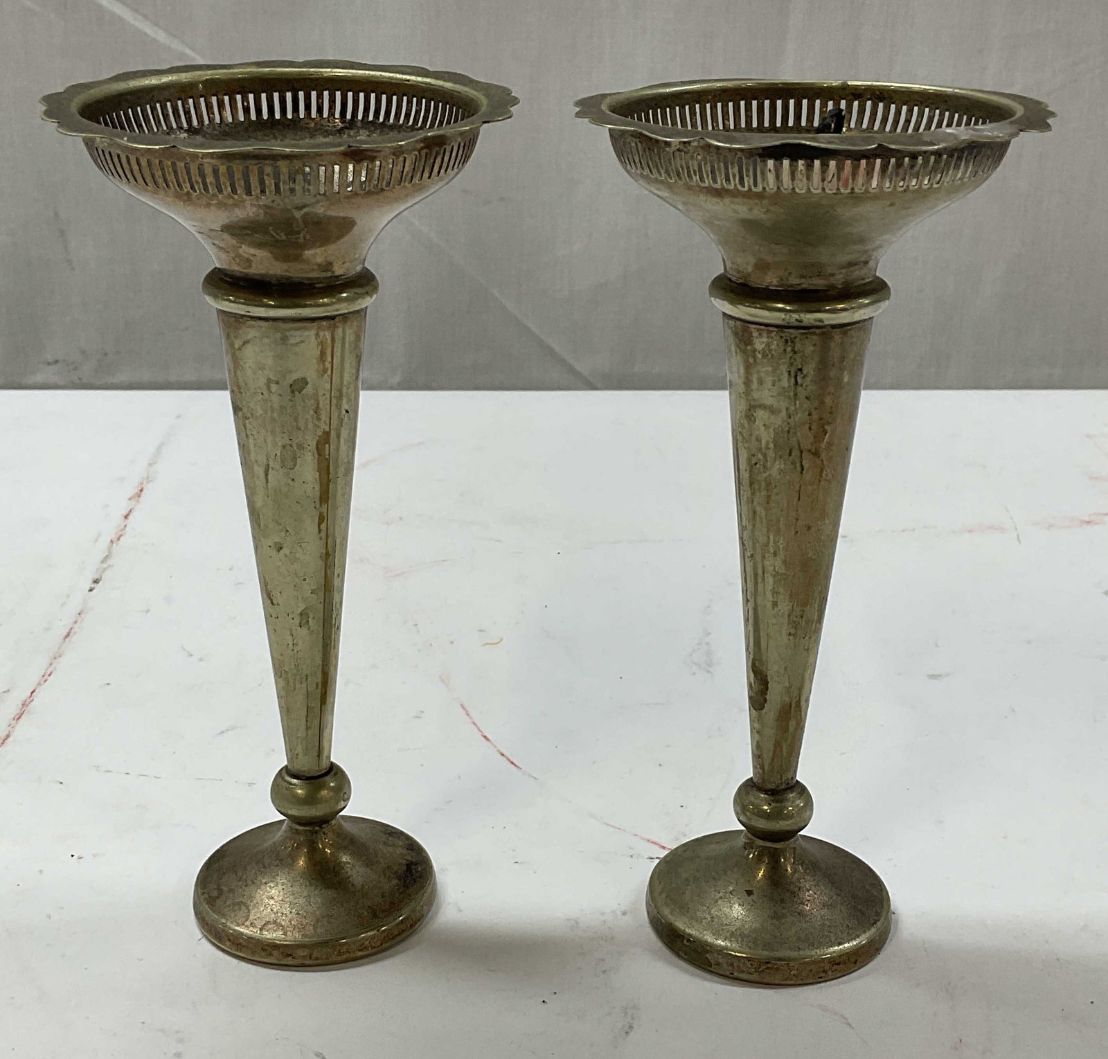 Pair Hamo Silver Pl Candlestick Bud Vases Eng (1 of 7)