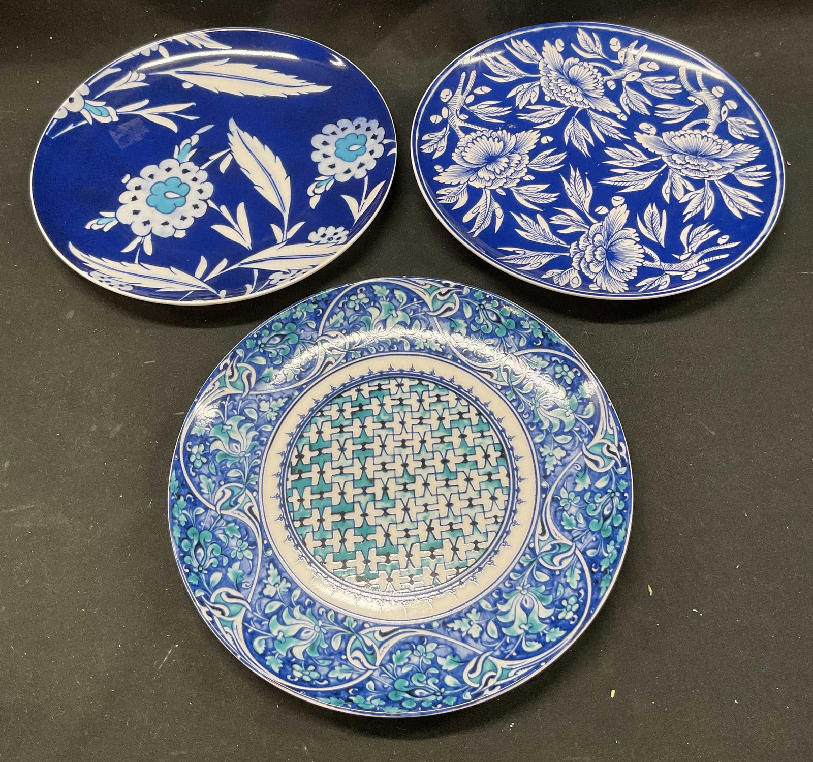 Set 3 The Met Blue & White Porcelain Plates (1 of 7)