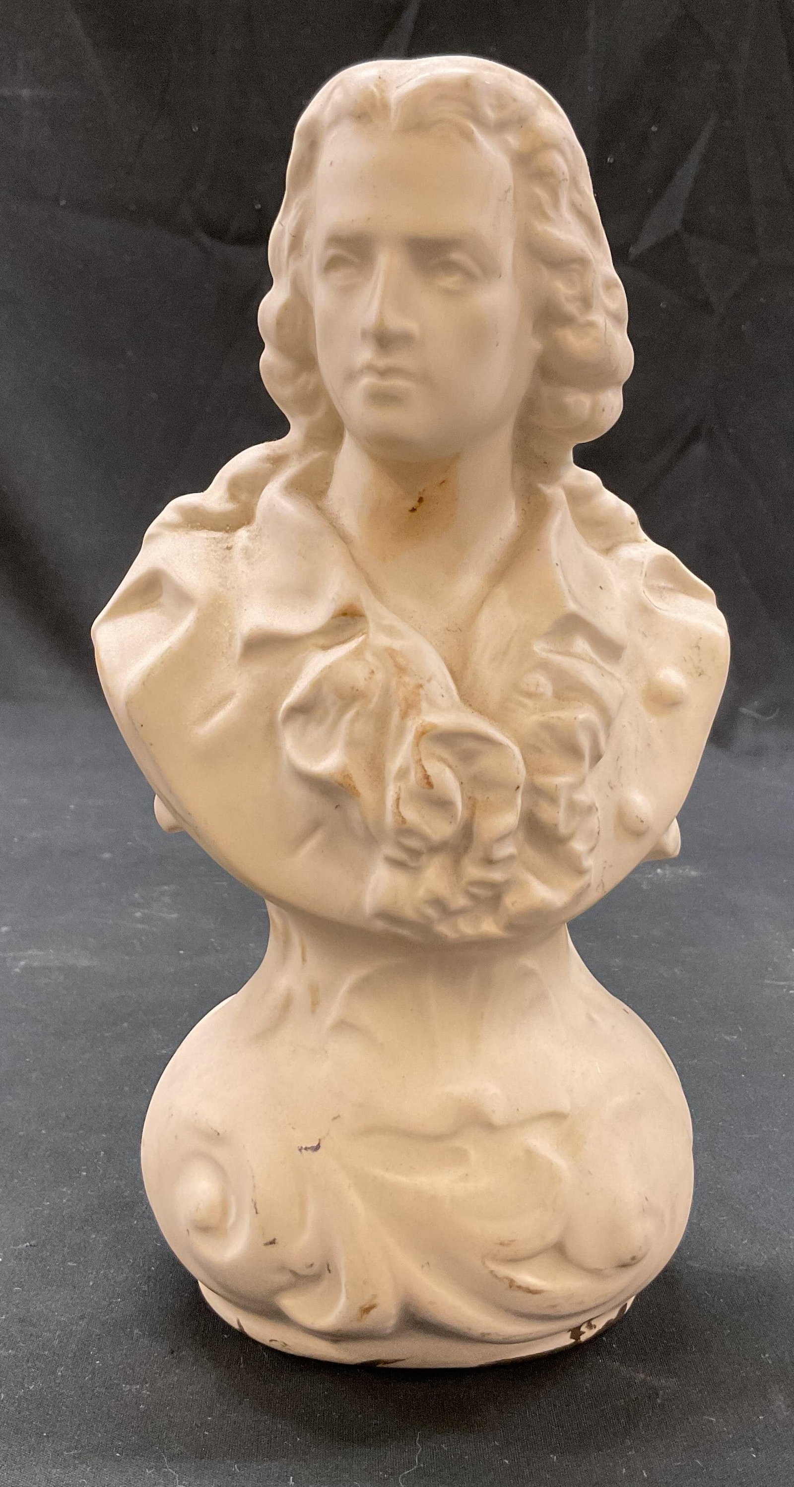 Vintage Friedrich Schiller Ceramic Bust: Vintage ceramic bust depicting Friedrich Schiller. Schiller was a famous German poet and playwright. Detailed features and textures. Round base. Measures ht approx 8.5 inches base diam approx 3.5 inch