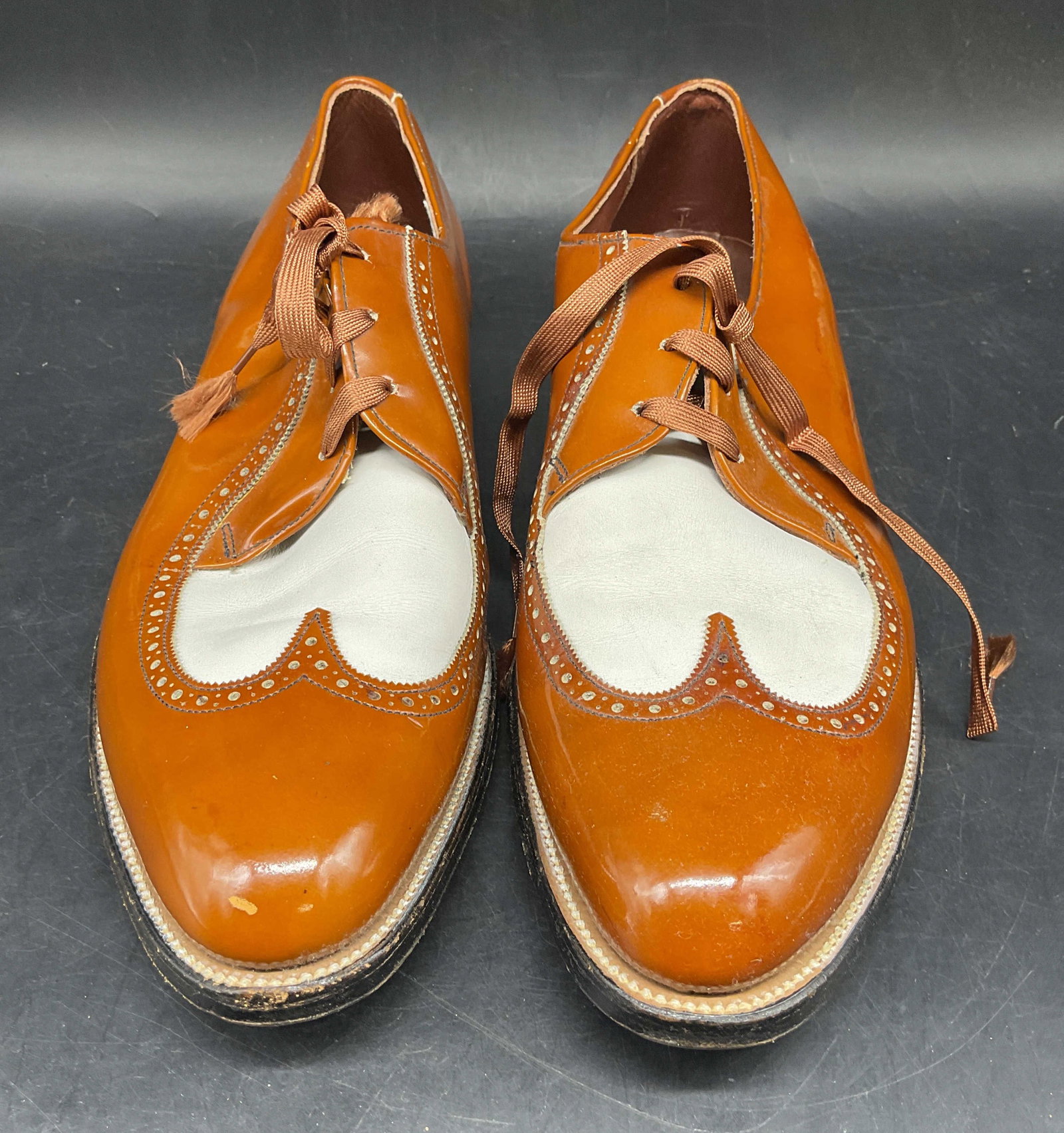 Stacy Adams Brown Patent Leather Shoes: Stacy Adams brown and white patent leather spectator style shoes. Size 10. Some scuffing and scratching. Stacy Adams shoes, designer shoes, patent leather shoes, brown shoes, white shoes, mens shoes, 