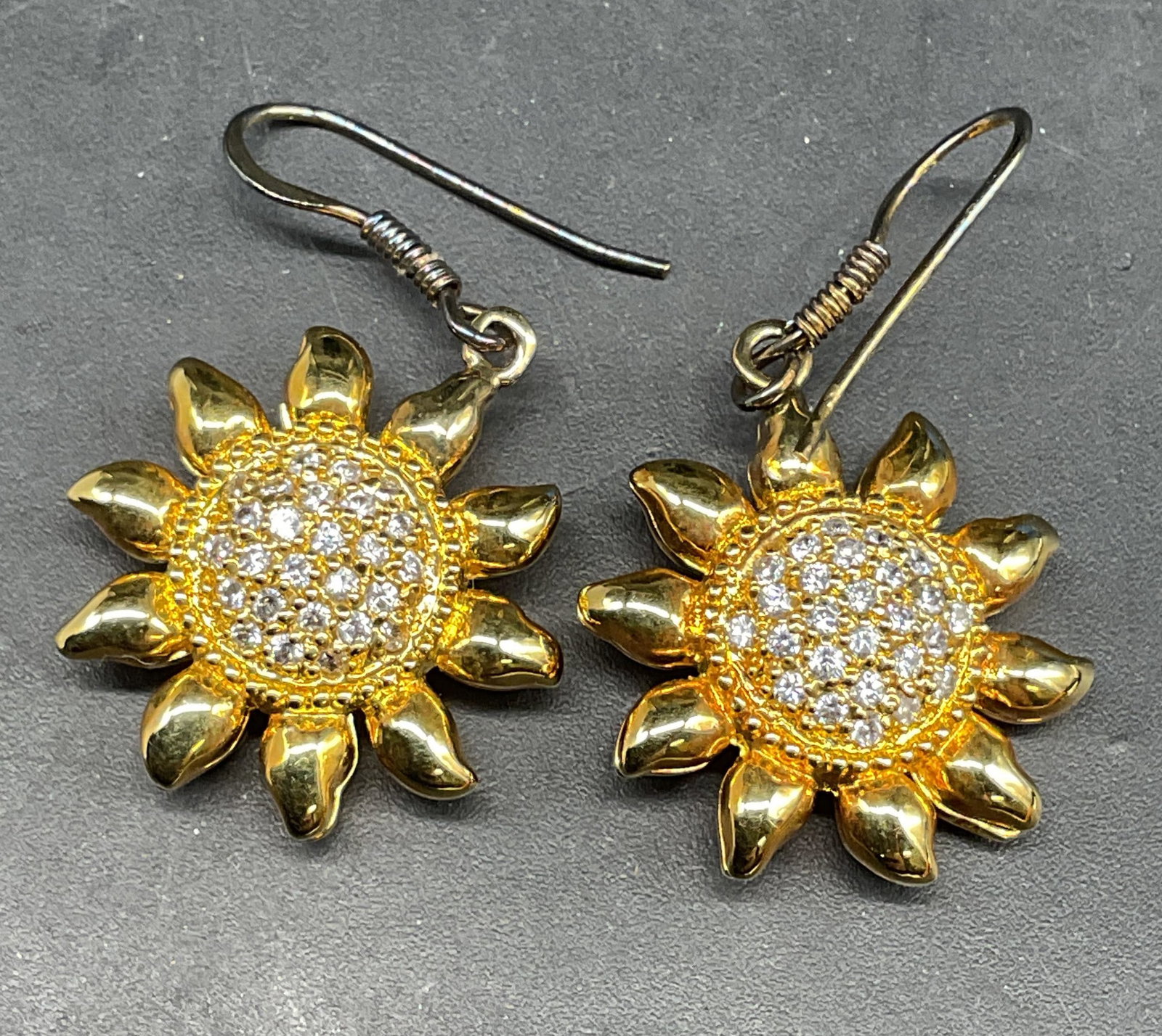 Vintage Gold Tone Crystal Sun Earrings (1 of 6)
