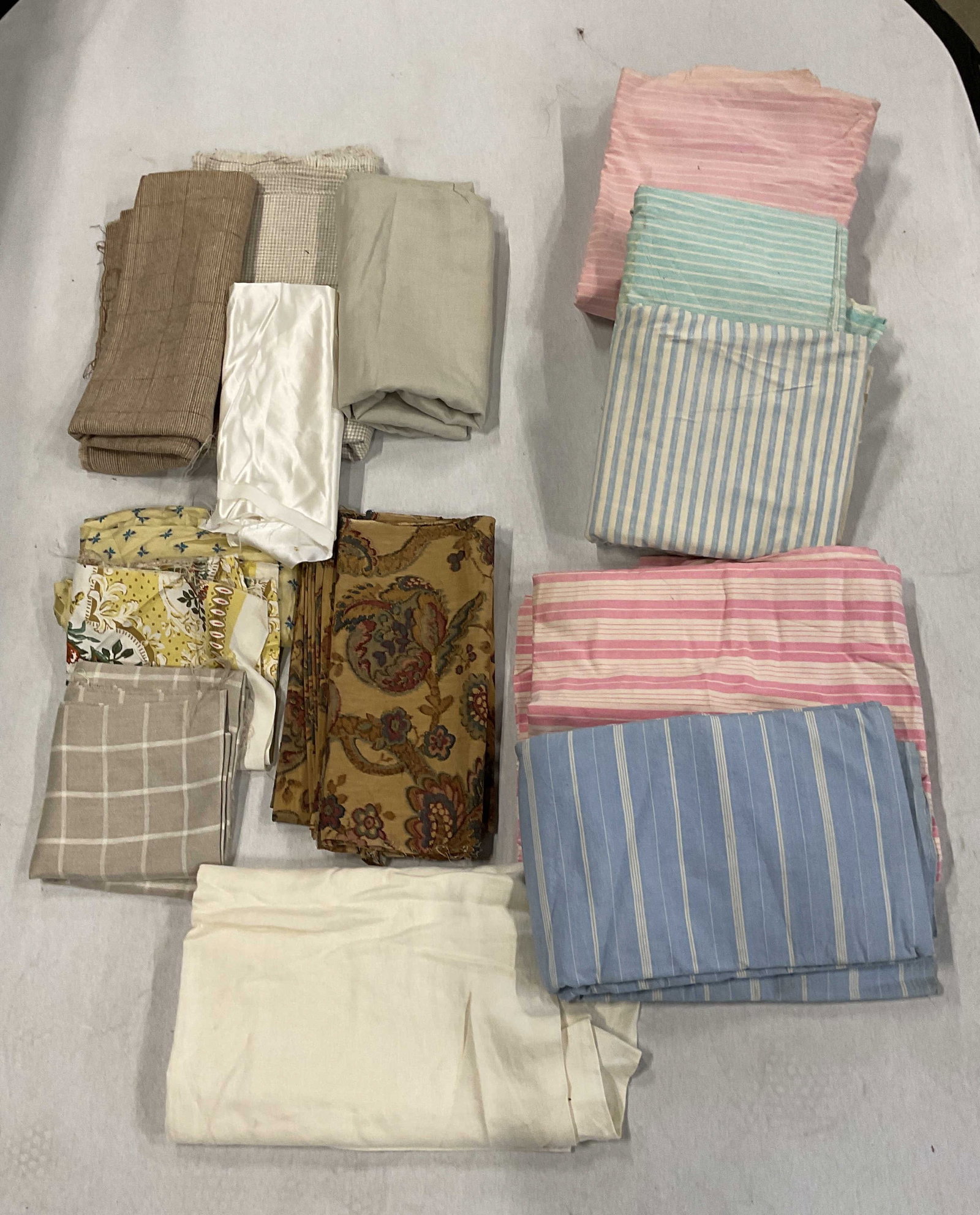 Group Lot Cotton & Wool Fabrics (1 of 6)