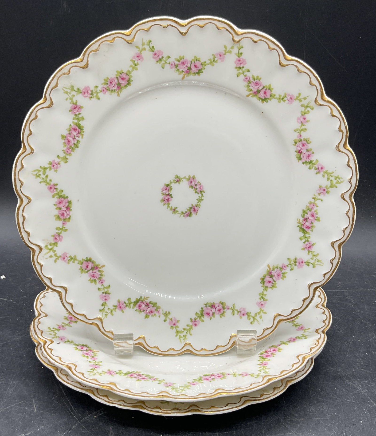 3 Antq HAVILAND Limoges Porc Floral Plates France: Set of 3 antique HAVILAND Limoges porcelain plates for Trinkler Dohrmann Co, San Jose. Made in France. Hand painted and gilt with floral motifs. Measures approx. 8.5 inches wide. Wear including scratc