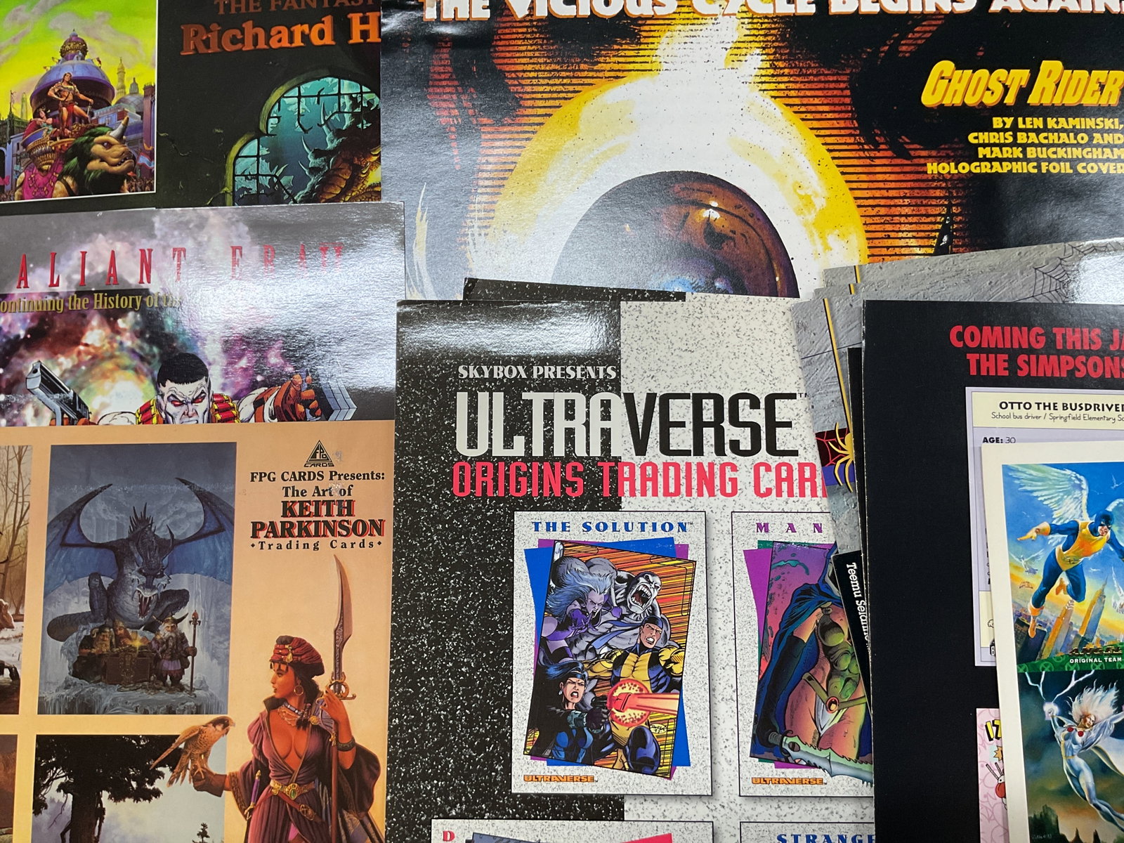 Grp Lot 20+ Marvel+ Large Trading Cards 1994: Group lot of 20+ Marvel and more large trading cards. Cards include 1994 The Amazing Spider-Man, X Men, Hockey, Simpsons, Street Fighter 2, and more. Also included a Ghost Rider poster. Measures appro