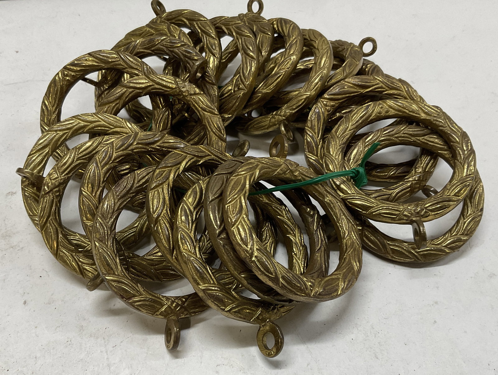 Lt 24 VTG Brass Drapery Curtain Rings INDIA (1 of 6)