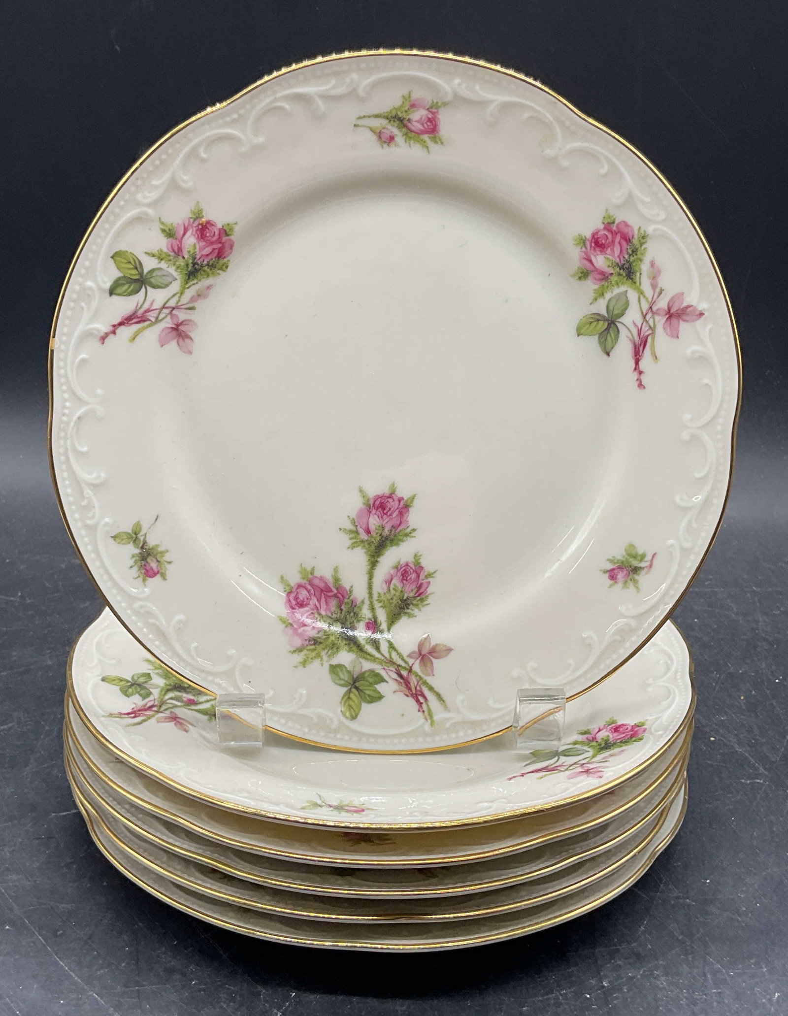 6 Vtg Tirschenreuth Porc Floral Plates Germany: Set of 6 vintage PT Tirschenreuth Bavaria porcelain plates. Made in Germany. Hand painted and gilt floral motifs. Measures approx. 7.5 inches wide. Some scratching and loss to paint. Tieschenreuth pla