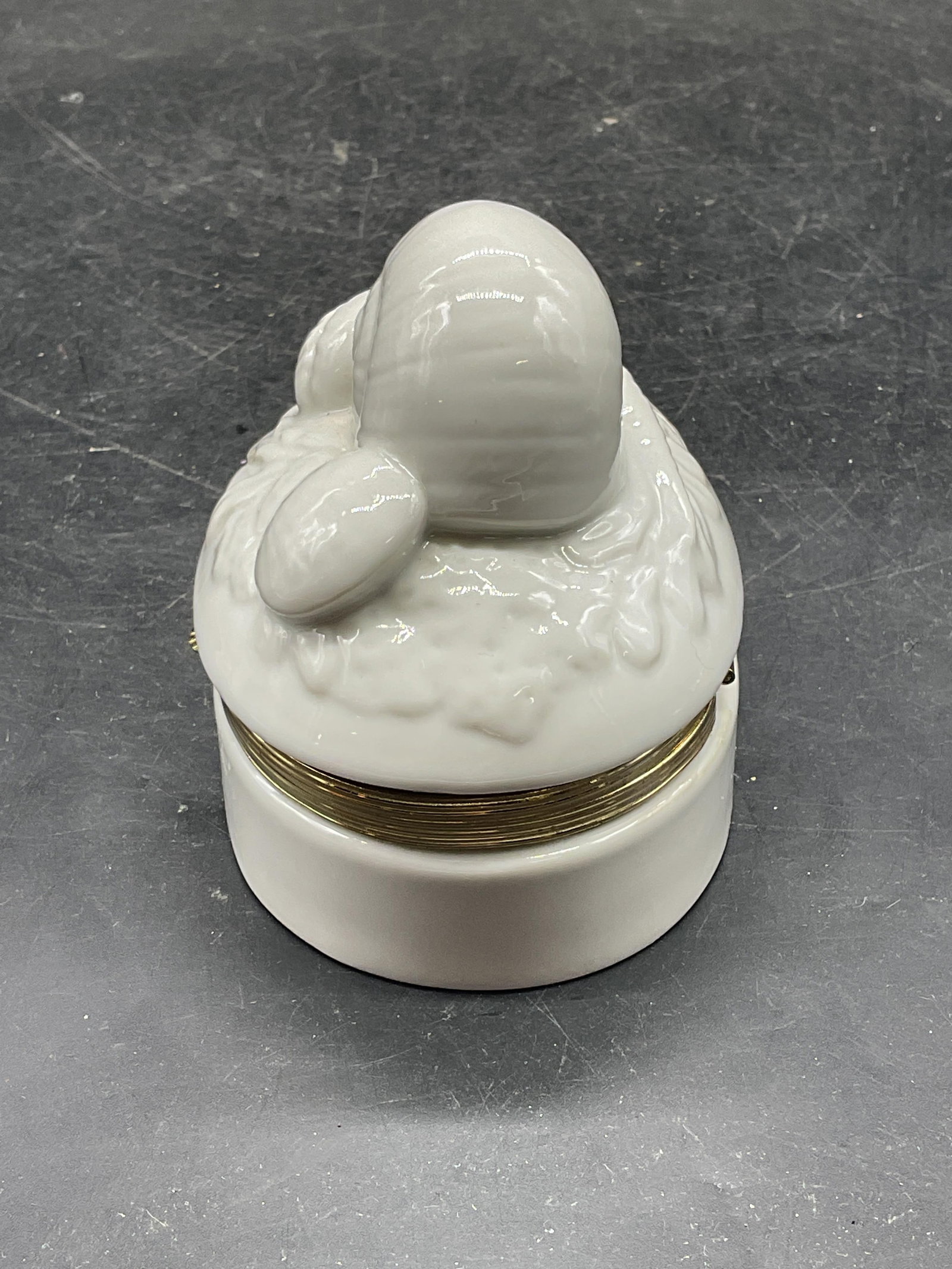 Taste Setter Sigma Ceramic Shell Trinket Box - 3