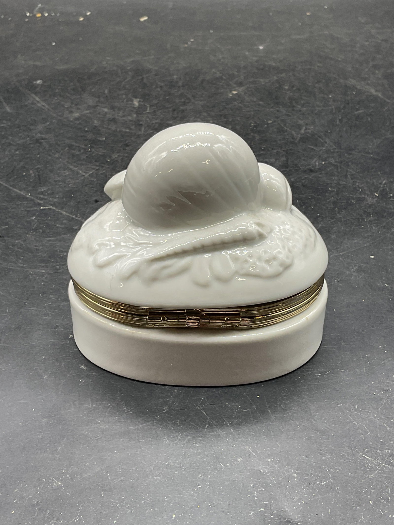Taste Setter Sigma Ceramic Shell Trinket Box - 4
