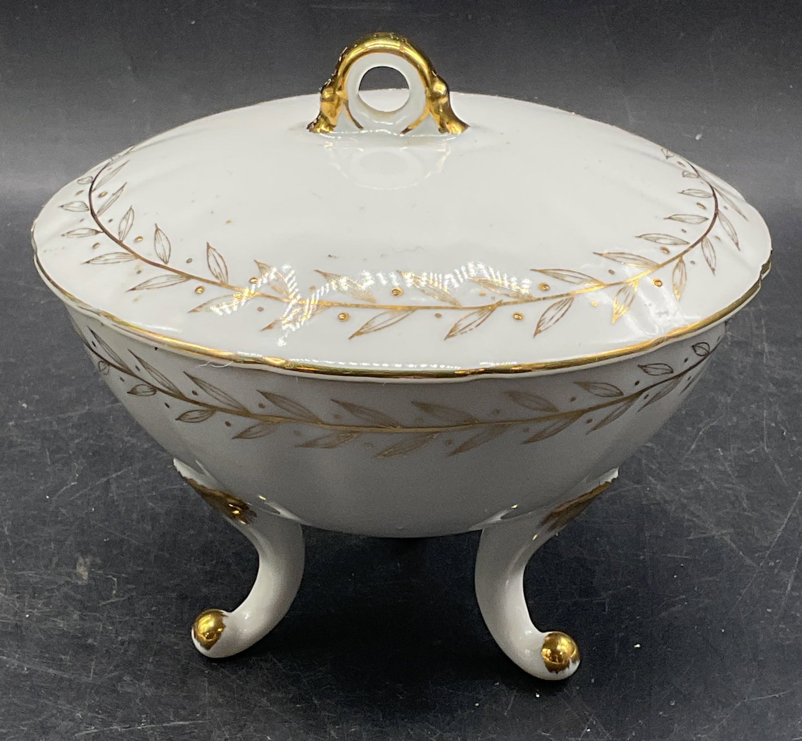 LEFTON China Golden Laurel Lidded Footed Bowl: Vintage LEFTON China footed bowl with lid. Hand painted gilt decoration. Golden Laurel pattern. Measures approx. 5.25 x 5 inches. Some scratching, loss to paint, small chips. LEFTON China bowl, gilt b