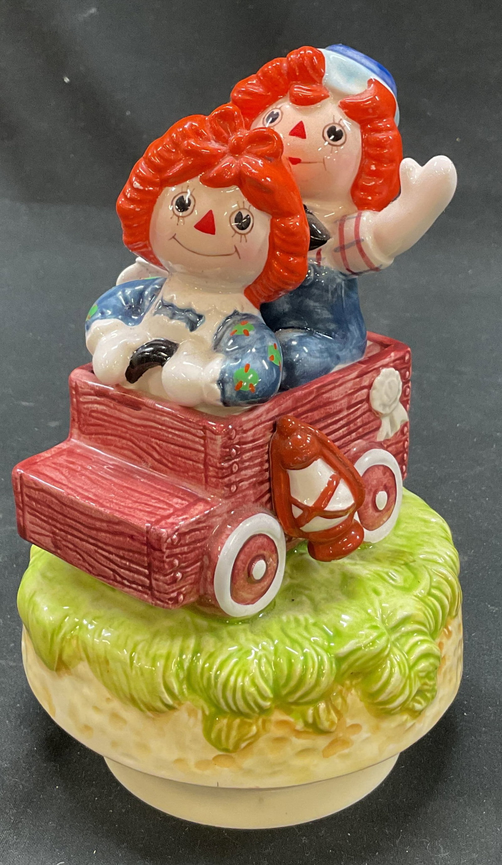 1983 Schmid Raggedy Ann & Andy Music Box Japan (1 of 8)
