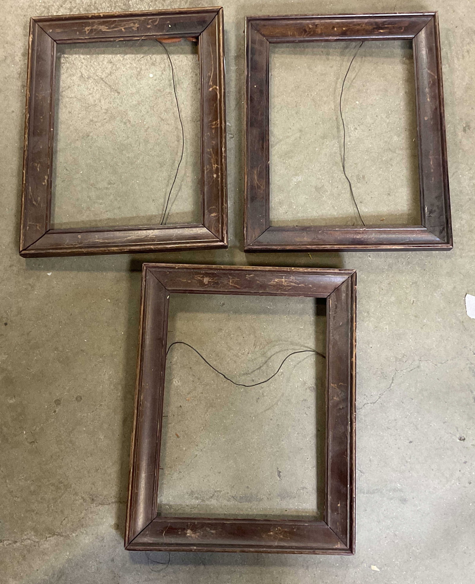 Lot 3 Vintage Wood Wall Frames (1 of 6)