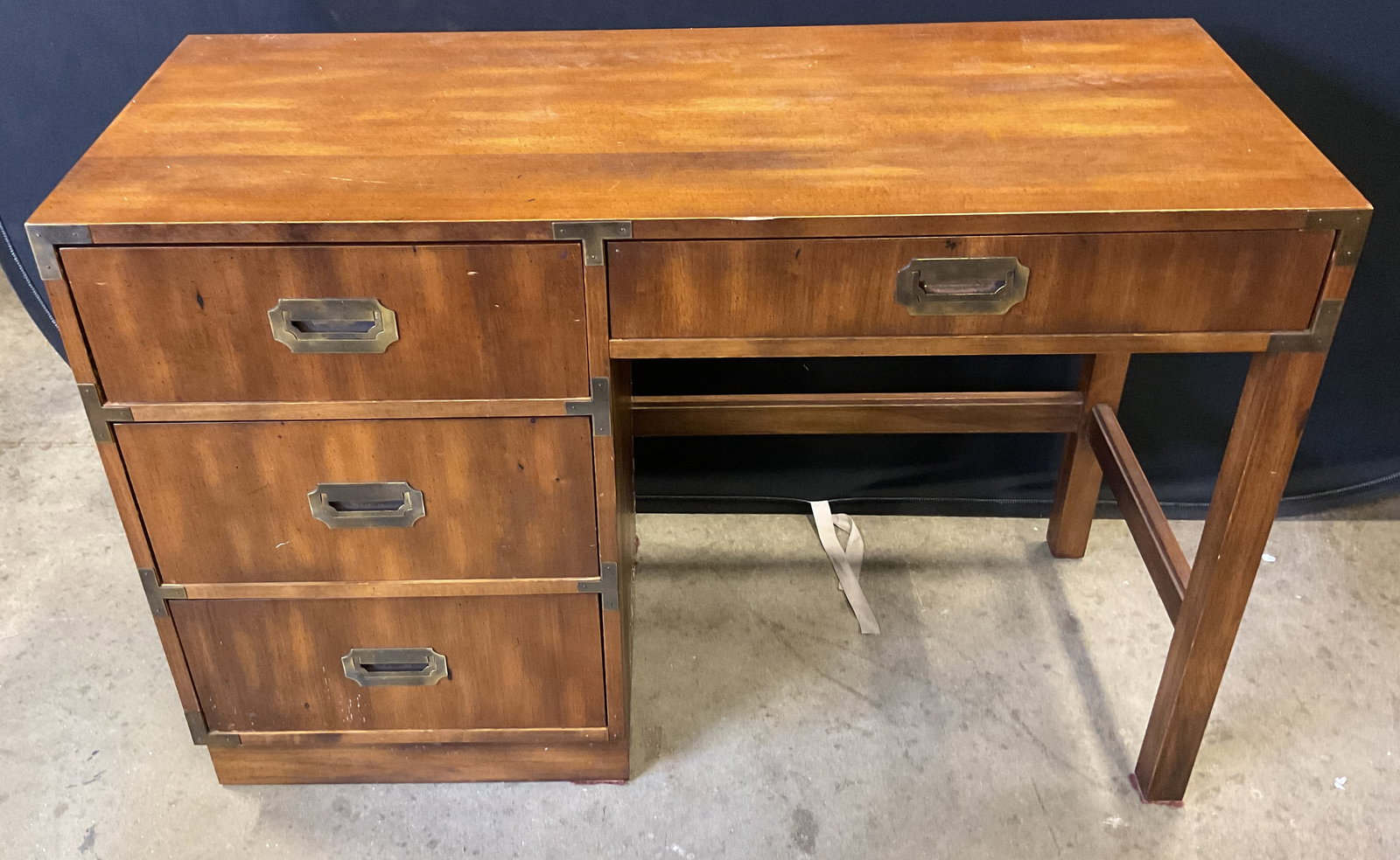 Kroehler Wood Brass Hardware Desk (1 of 7)