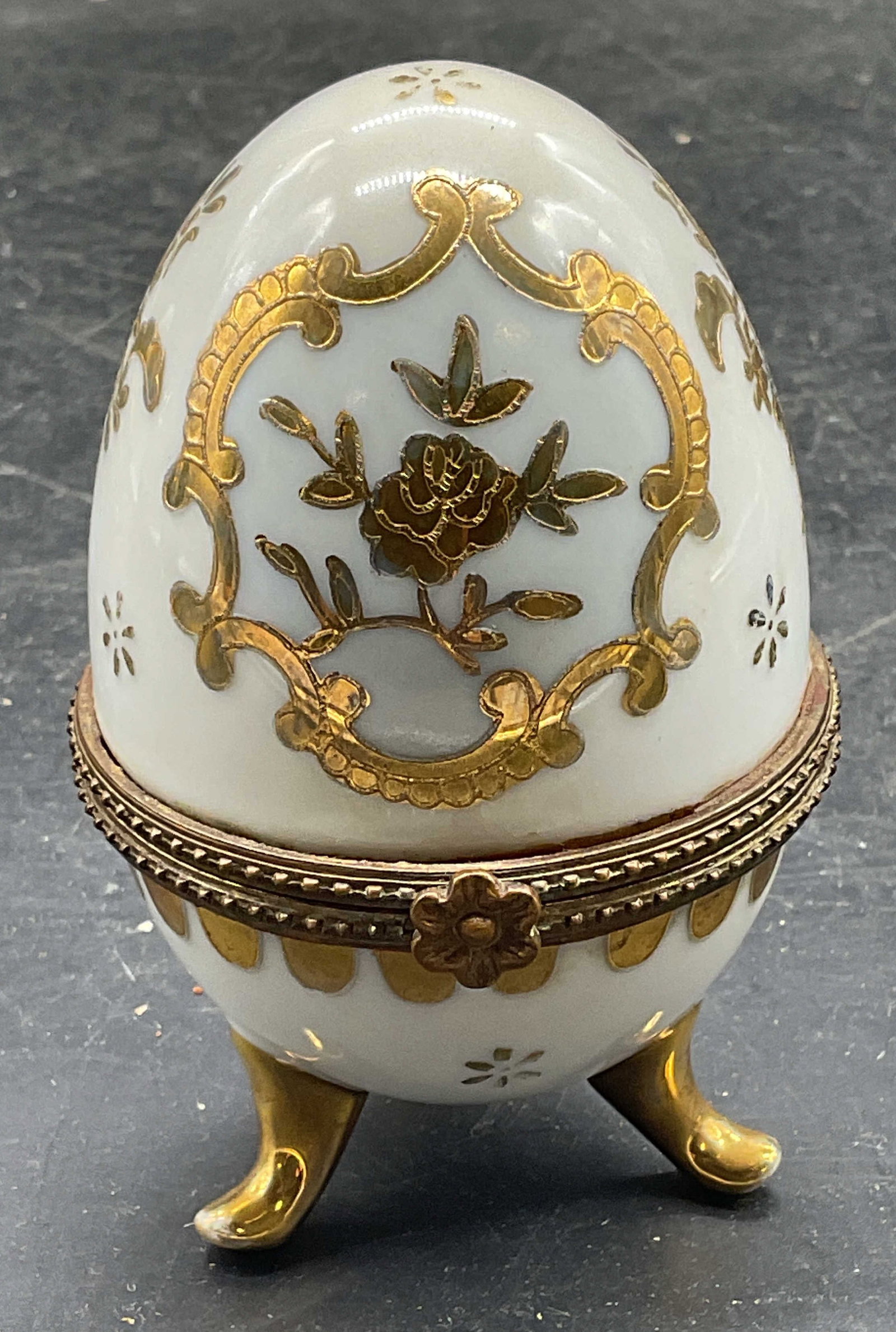 Floral Porcelain Footed Egg Trinket Box (1 of 6)