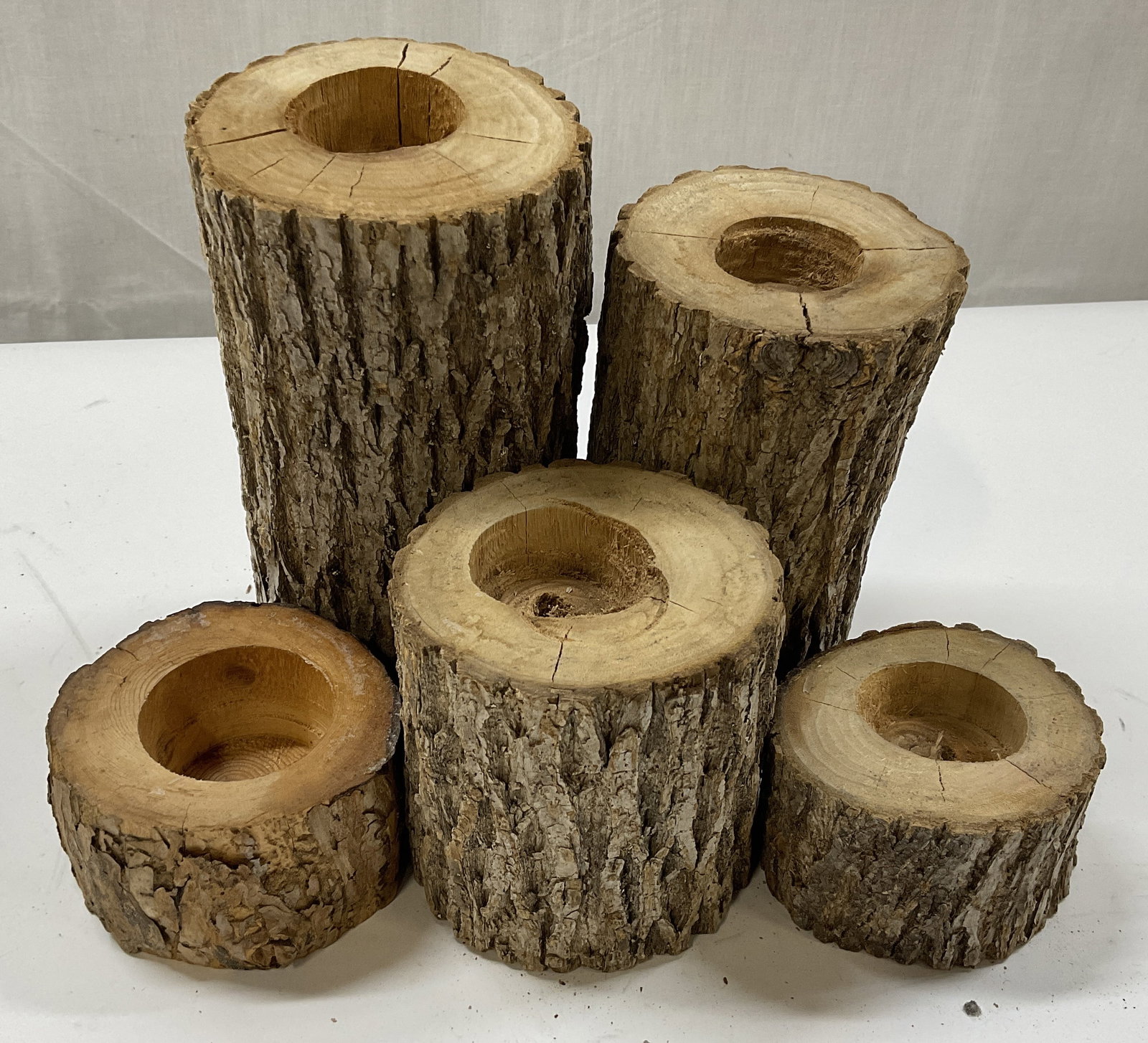 Lt 5 Natural Wooden Log Candle Holders: 5 Natural Wooden Log Candle Holders. Condition Consistent with Exposure. Tallest Measures app 7.25in H x 3.5in Diameter. Natural Wood, Candle Holders, Wooden Logs, Rustic Decor, Cabin Decor, Forest Th