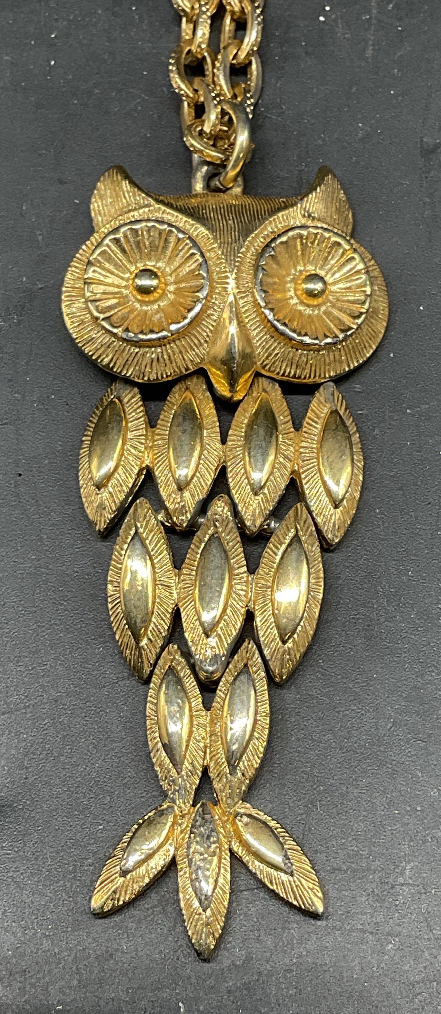 Vintage Gold Tone Owl Pendant Necklace: Vintage gold tone owl pendant necklace. Drop length 11.5 inches. Some scratching. Jewelry, estate jewelry, costume jewelry, cocktail jewelry, fashion jewelry, accessories, fashion accessories, wearabl