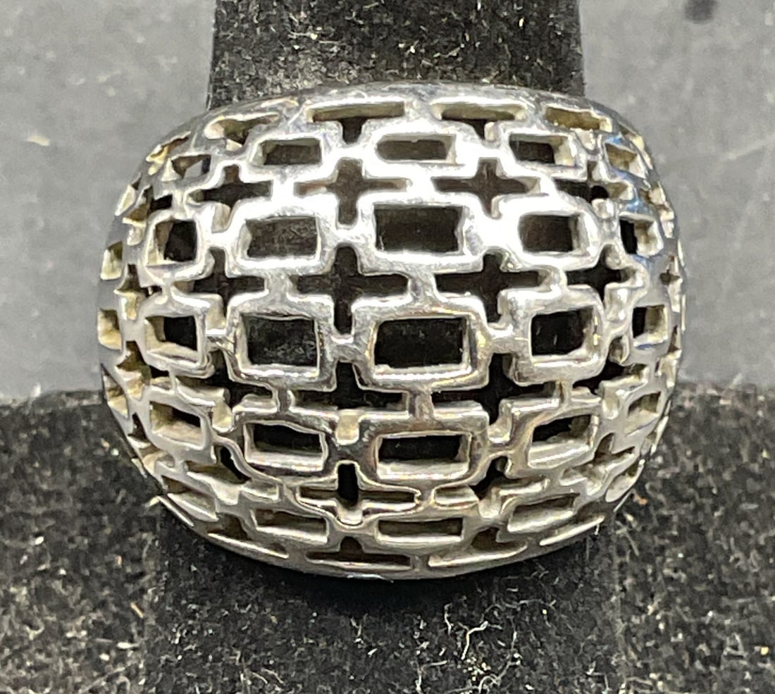 Inox Stainless Steel Open Mesh Band Ring: Inox stainless steel open mesh band ring. Size 8. Some scratching. Jewelry, estate jewelry, costume jewelry, cocktail jewelry, fashion jewelry, accessories, fashion accessories, wearables, gifts, 10 j