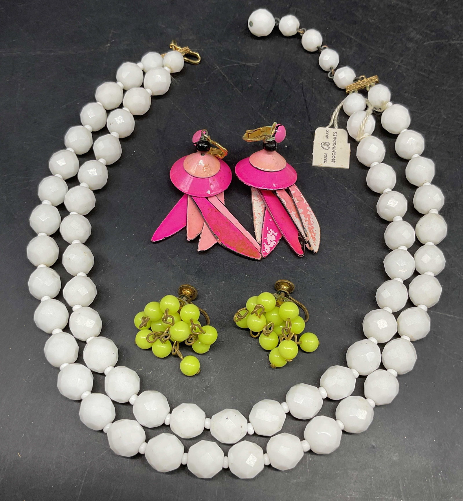 Lot 3 Bloomingdales Necklace Vendome Earrings (1 of 6)