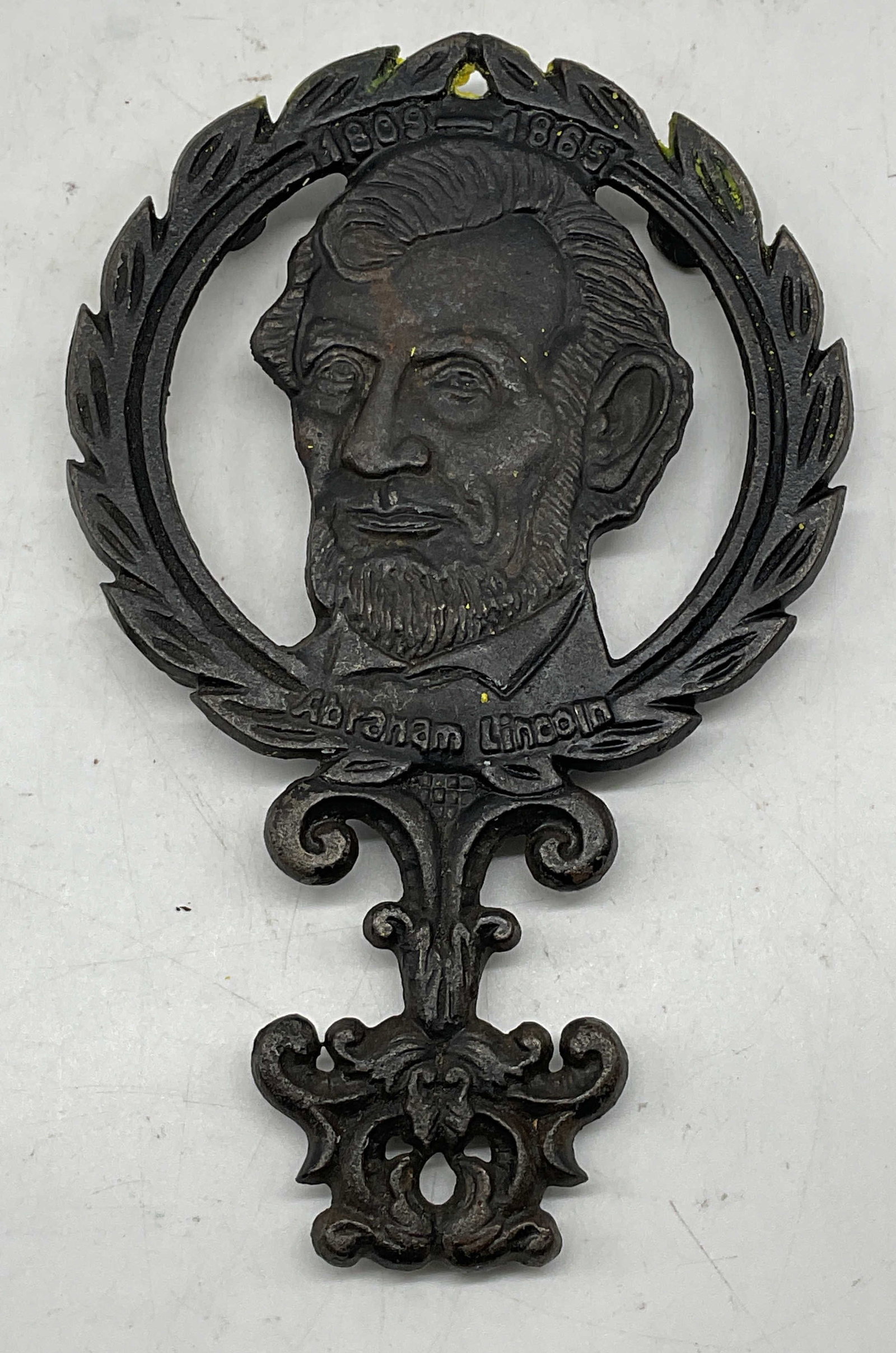 Vintage Abraham Lincoln Cast Iron Trivet (1 of 6)