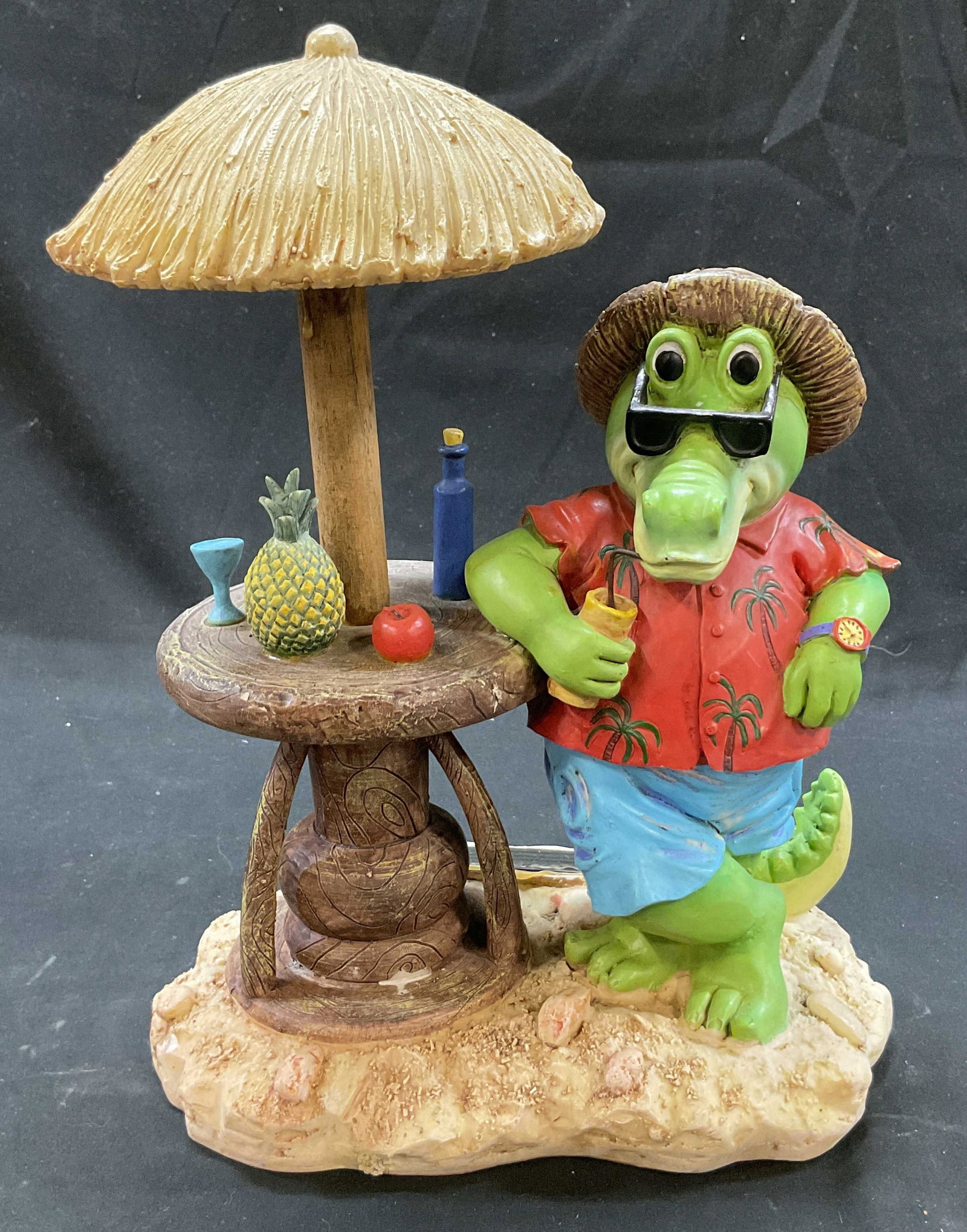 Vintage Resin Alligator Vacation Souvenir Figure (1 of 9)