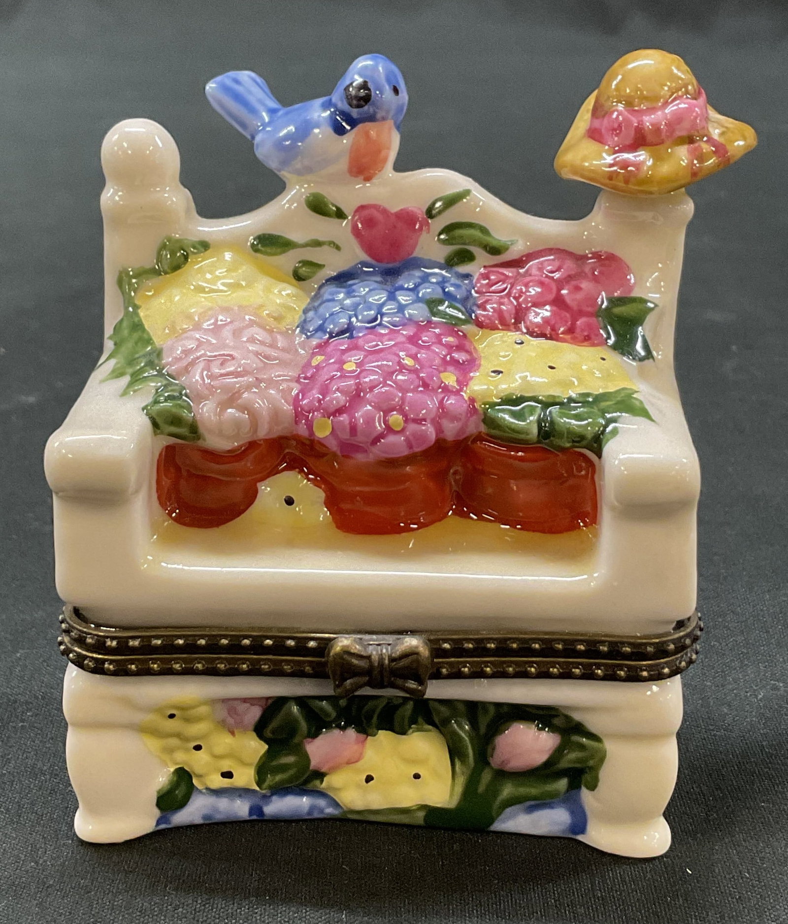 Vintage Floral & Bird Porcelain Hinged Trinket Box (1 of 8)