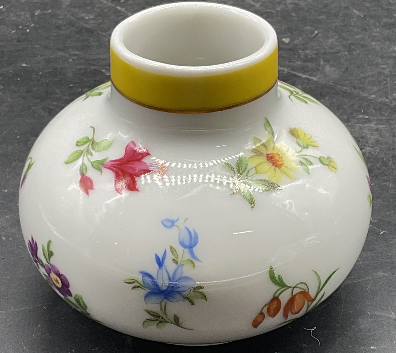 Vtg Heinrich Porcelain Floral Bud Vase Germany (1 of 6)