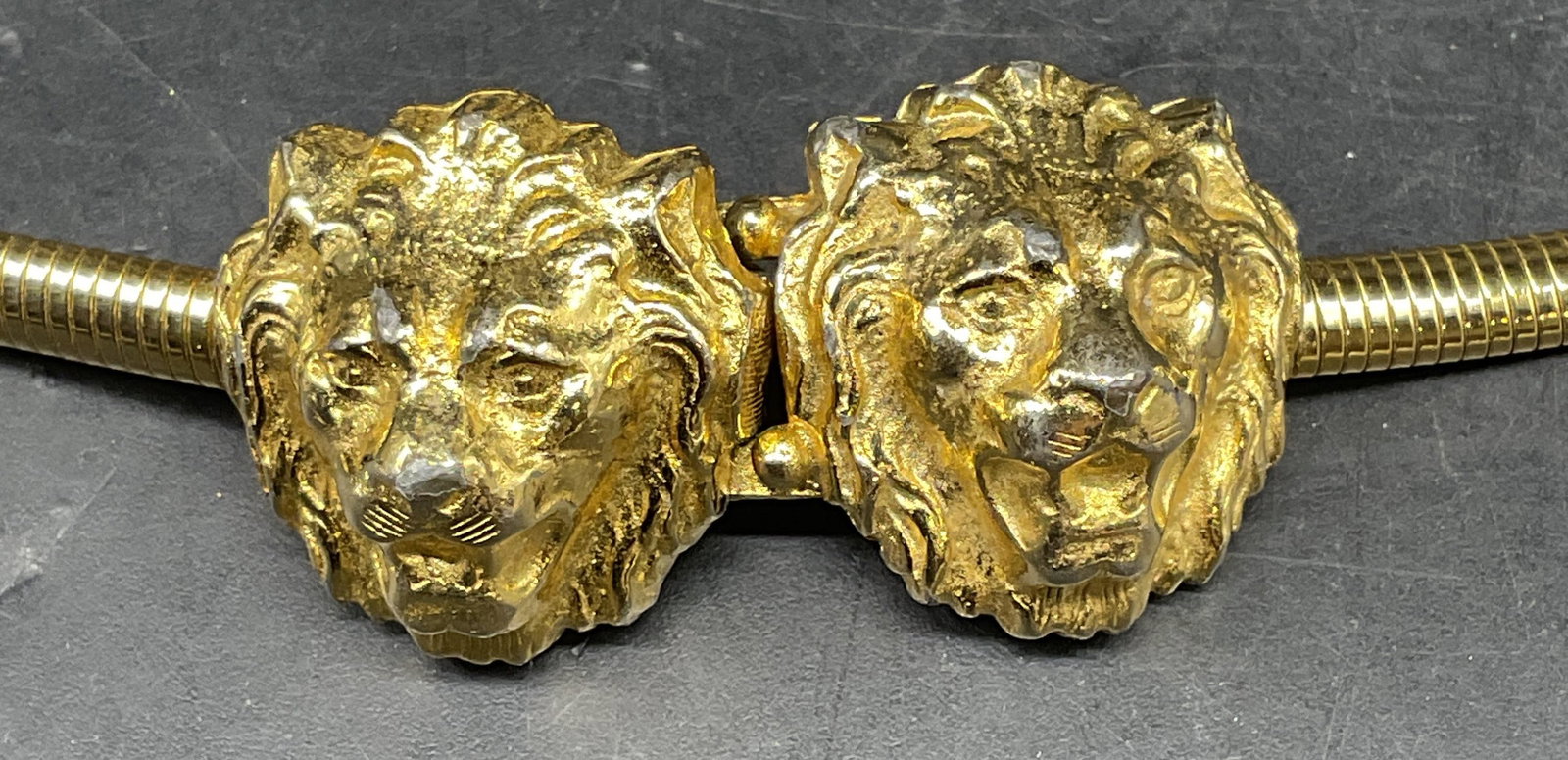 Vintage Gold Tone Lion Head Chain Belt (1 of 6)