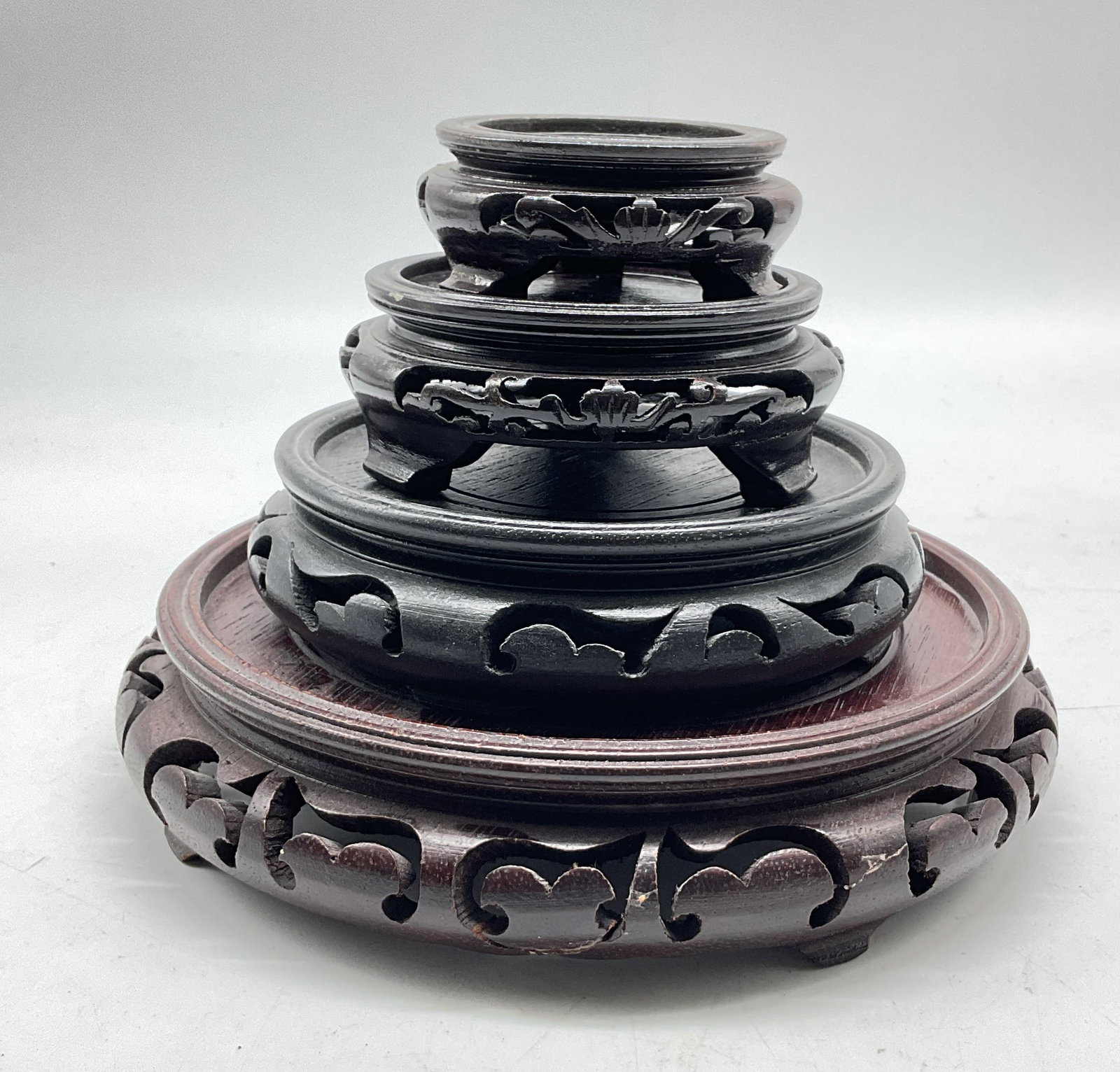 Lot 4 Vintage Wooden Deco Pedestal Stands (1 of 13)