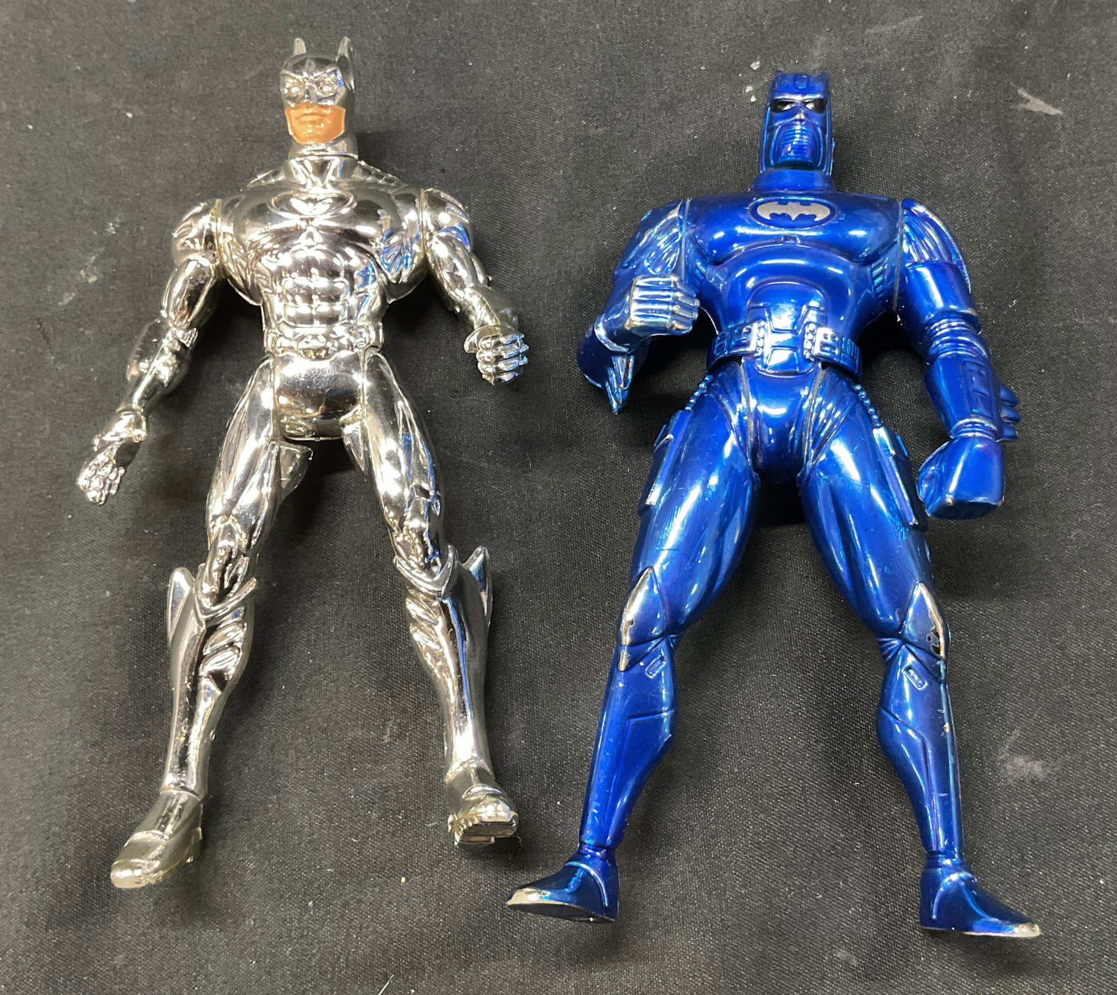Lot 2 1990s Kenner DC Comics Action Figures (1 of 6)