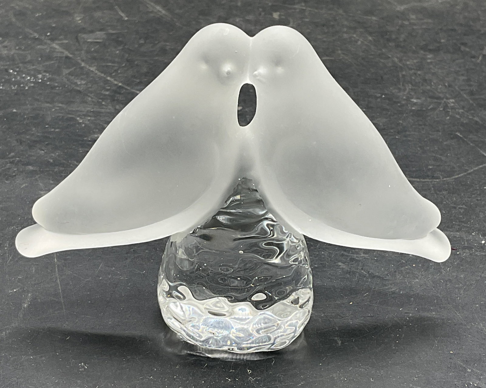 Frosted Art Glass Lovebirds Figurine (1 of 6)