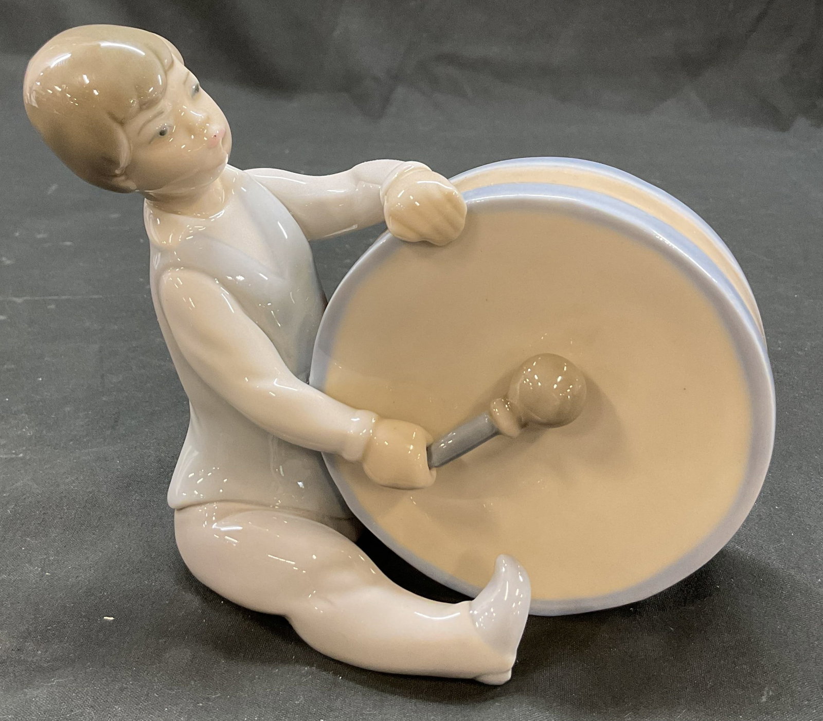 Lladro Porcelain Boy Playing Drum Figure Spain (1 of 6)