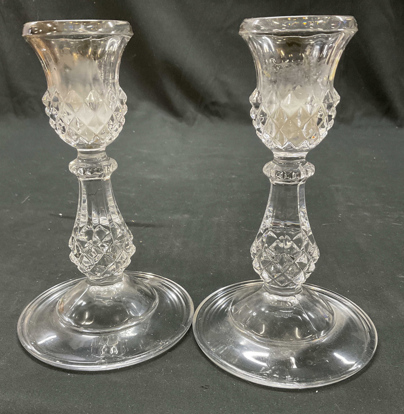 Pr vintage cut glass Faceted candlesticks (1 of 5)