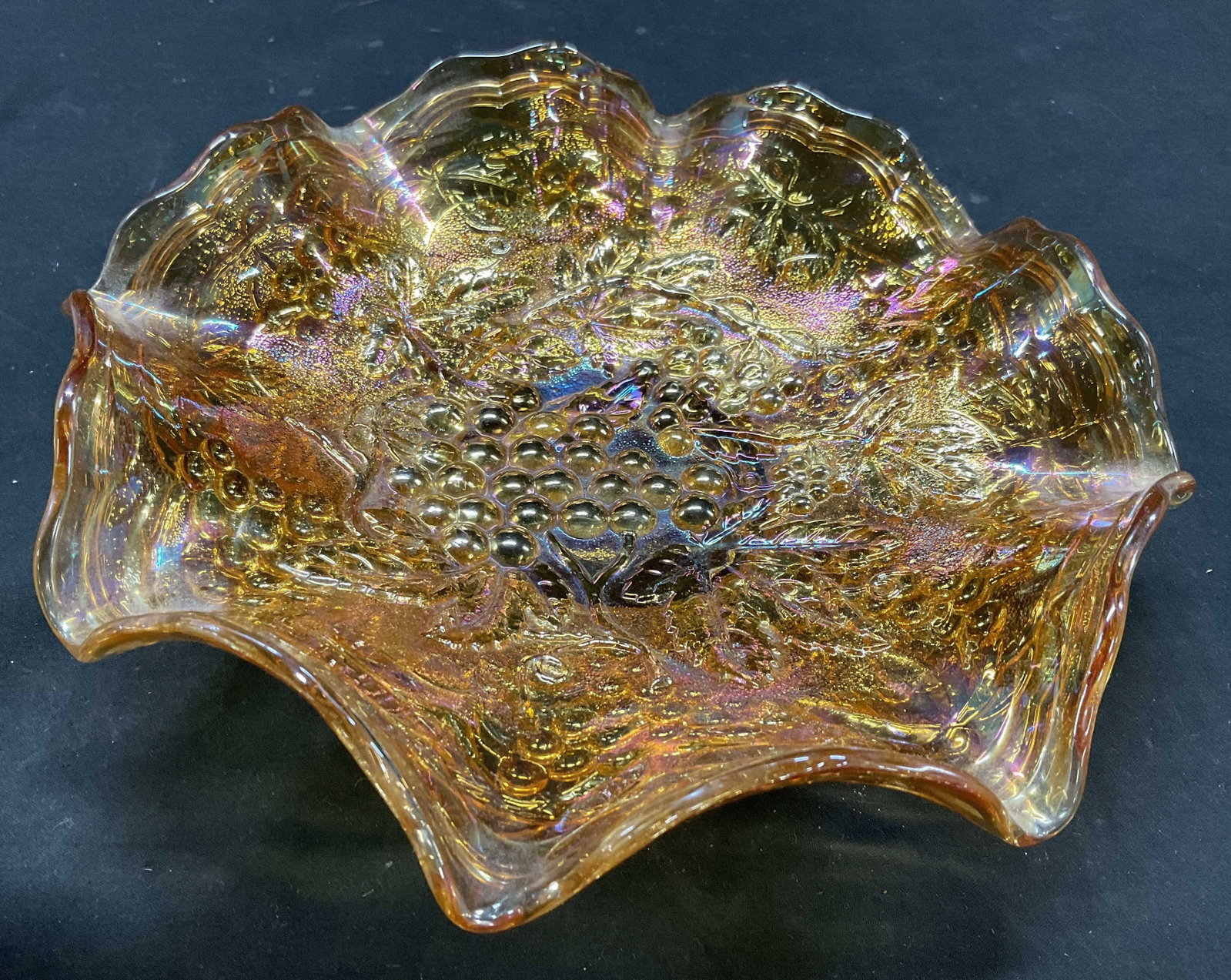 Carnival Glass Ruffled Edge Bowl Grape pattern (1 of 9)
