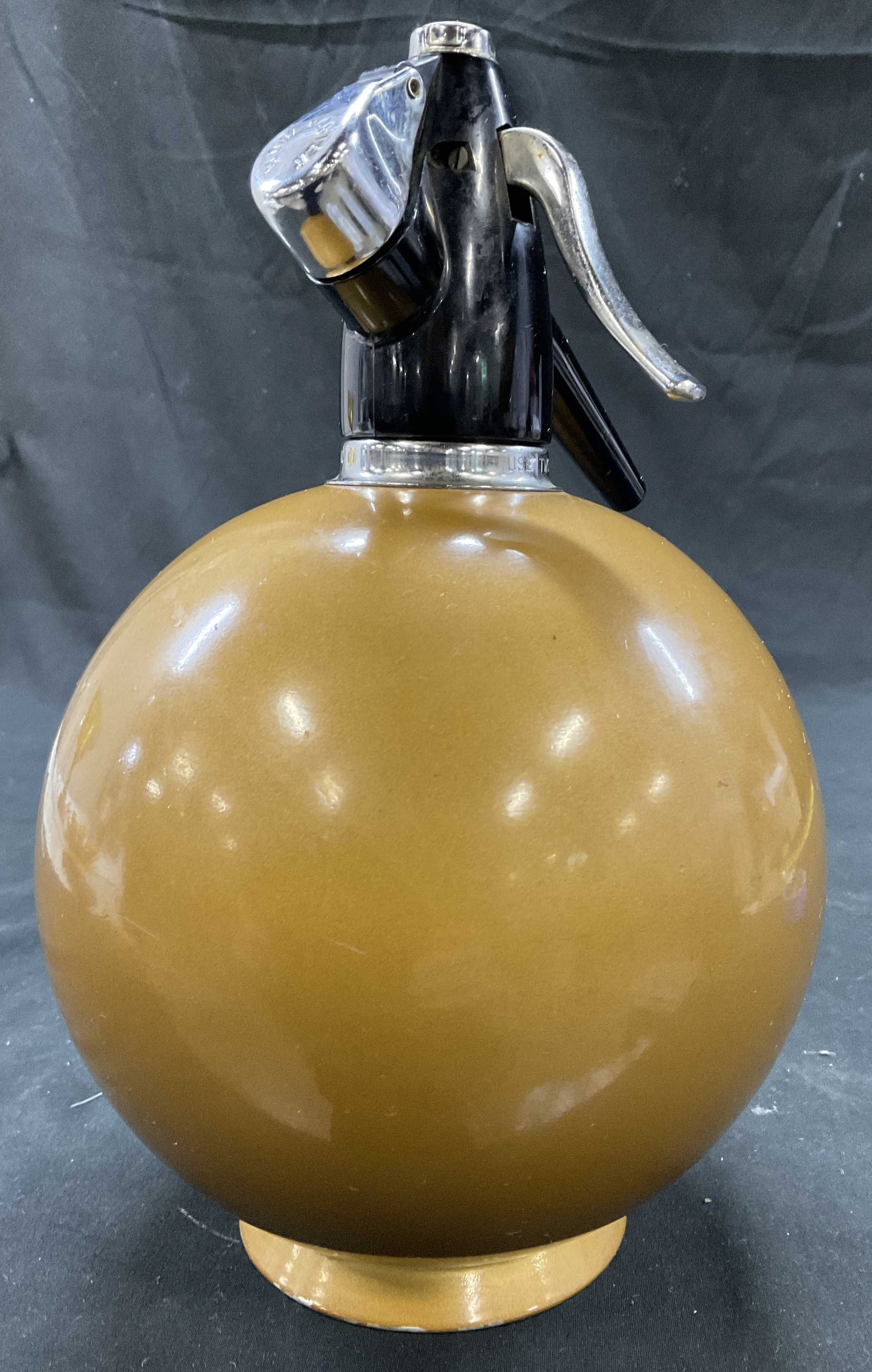Sparklets Globemaster Seltzer Bottle, Eng: Made in England, a Sparklets Globe Master Seltzer Siphon bottle made in England, marked on nozzle cover, marked on underside Sparklet Globe Master, marked on underside made in England, MCM circa