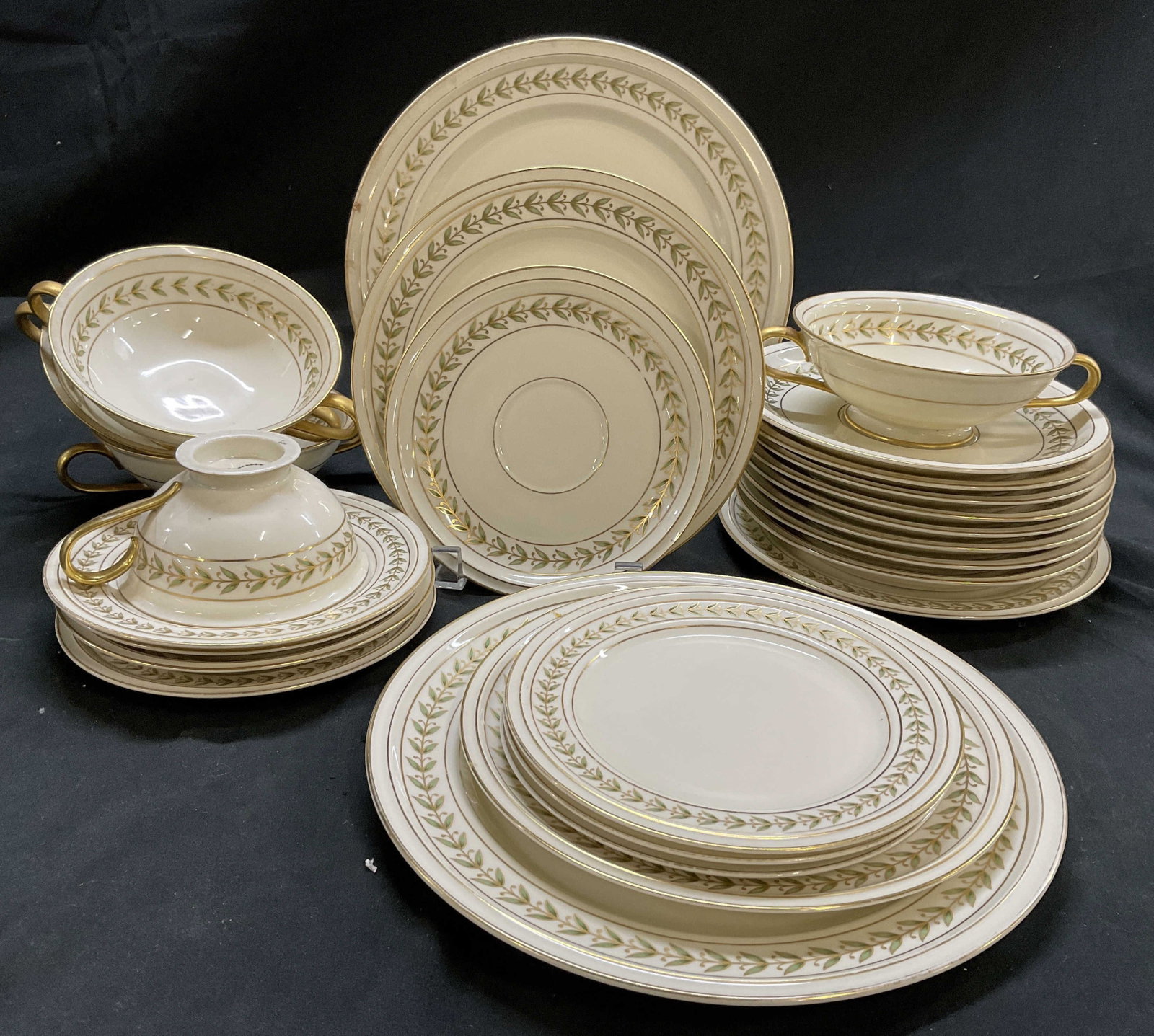 Partial Set Rosenthal Porcelain Dinnerware, 25 pcs (1 of 10)