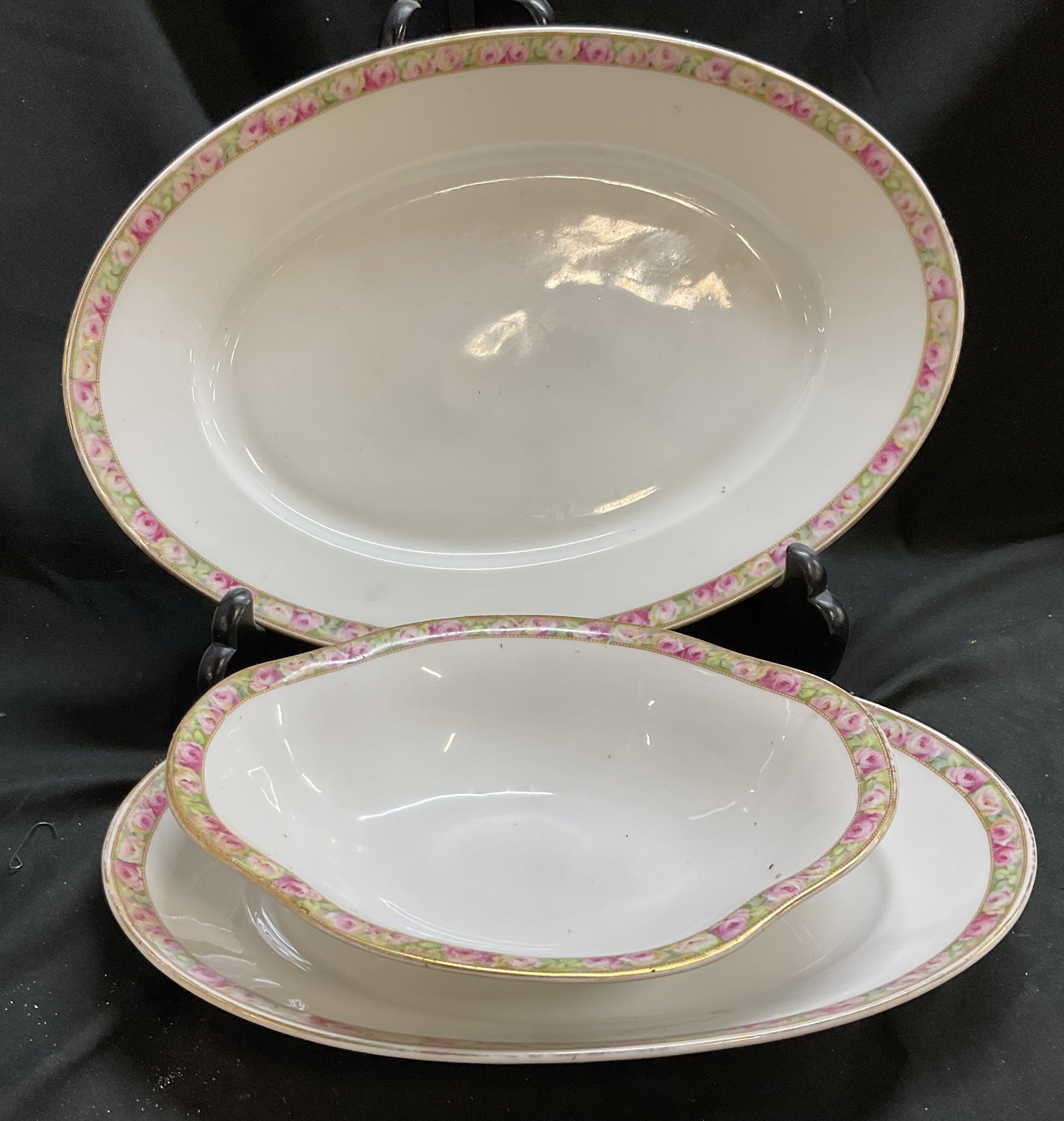 Set3 Vntg Altwasser Silesia Serving Platters Grmny: Made in Germany, signed on under side, oval serving platters, largest measures 16 inches length by 11 inches width, each is whit porcelain with trim pink roses, green leaves and thin gold trim, two ov