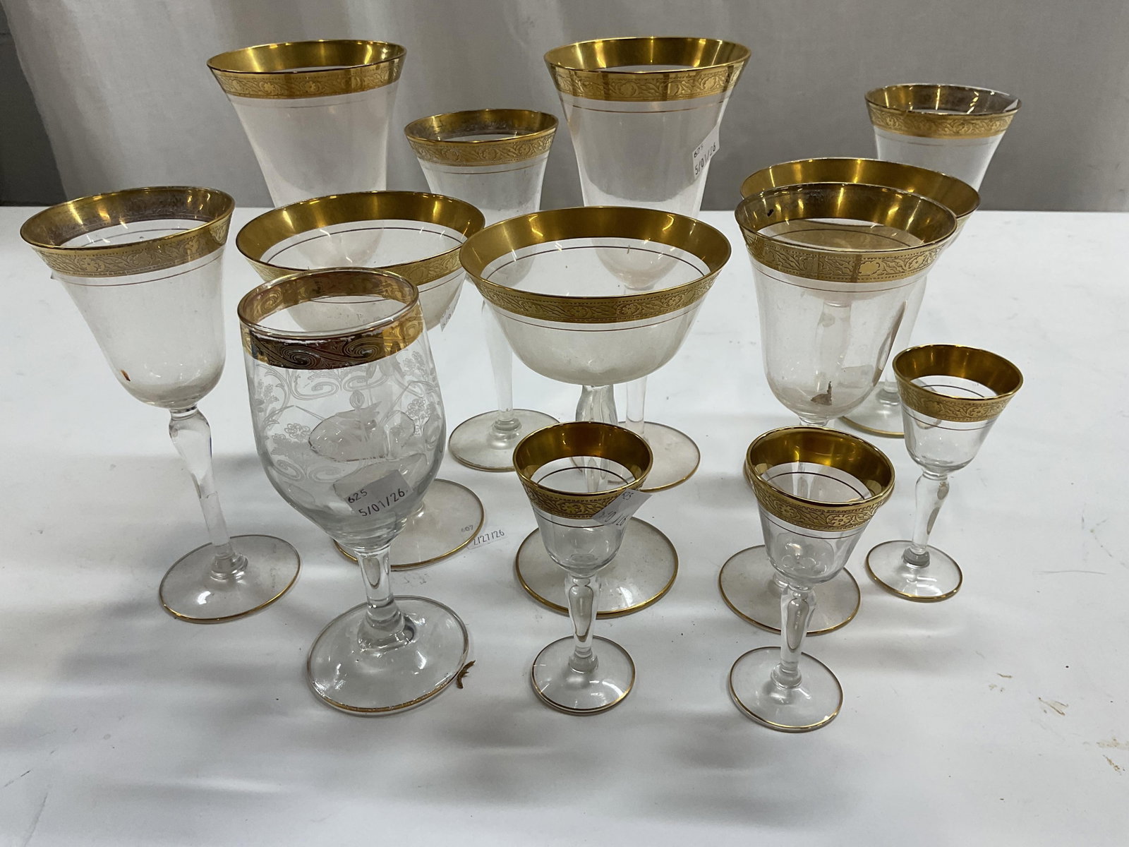 Mixed Set Gold Rimmed Stemware (1 of 5)