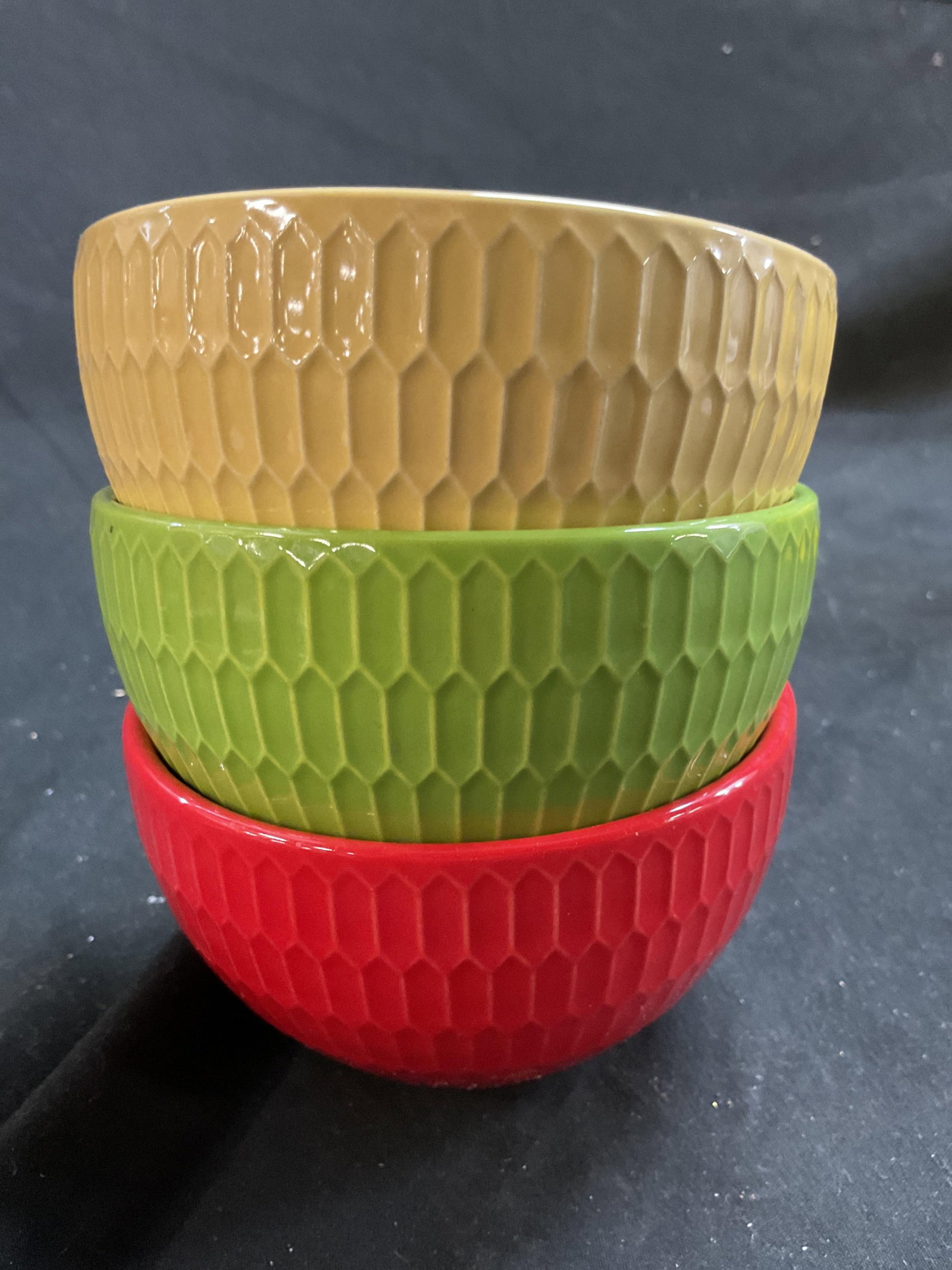 Group Brightly colored Table Ceramics - 6