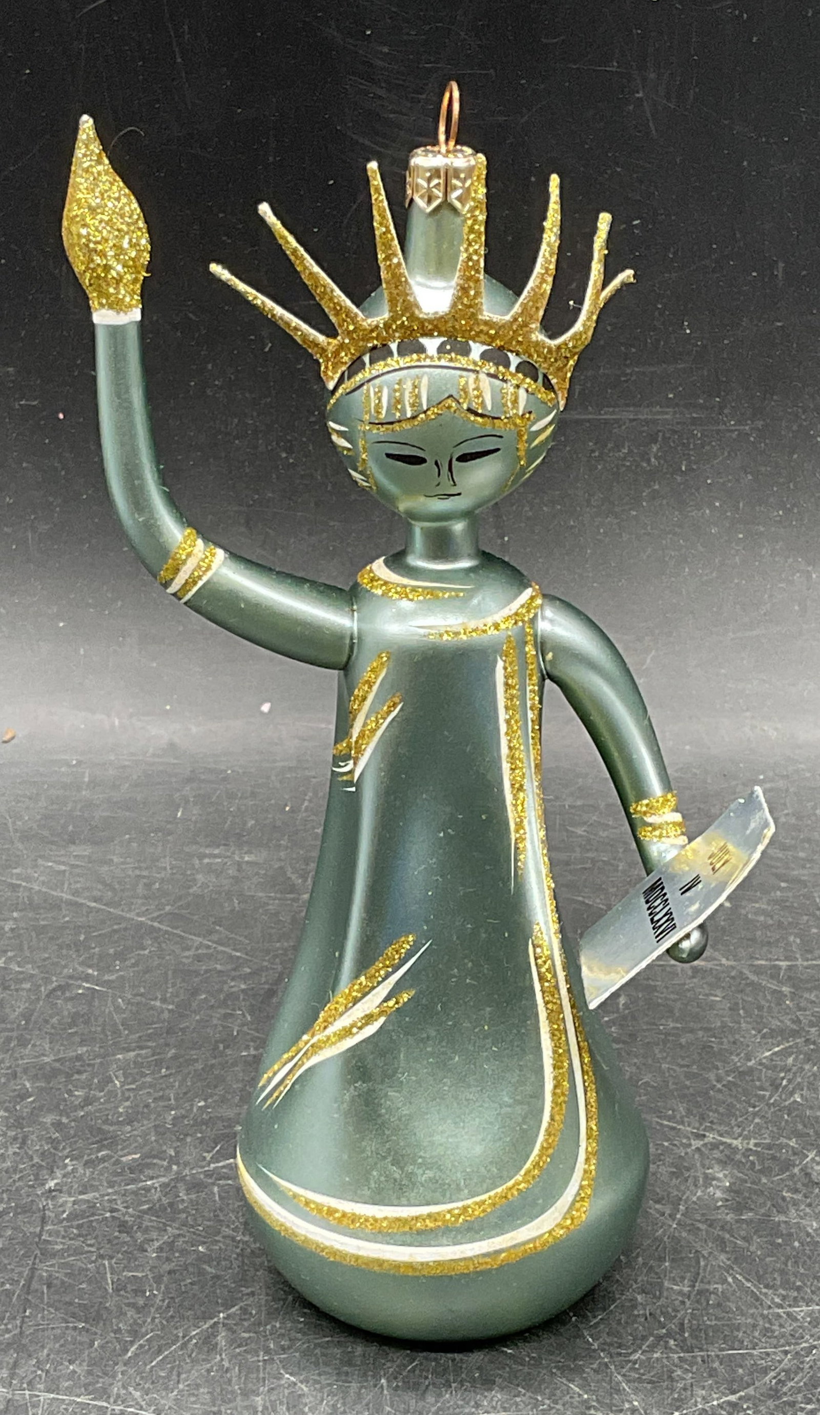 Statue of Liberty Blown Glass Christmas Ornament: Statue of Liberty motif blown glass ornament. Measures approx. 6.5 inches long. Some scratching. Stud of Liberty ornament, blown glass ornament, collectibles, Christmas decor, home decor, 10 s