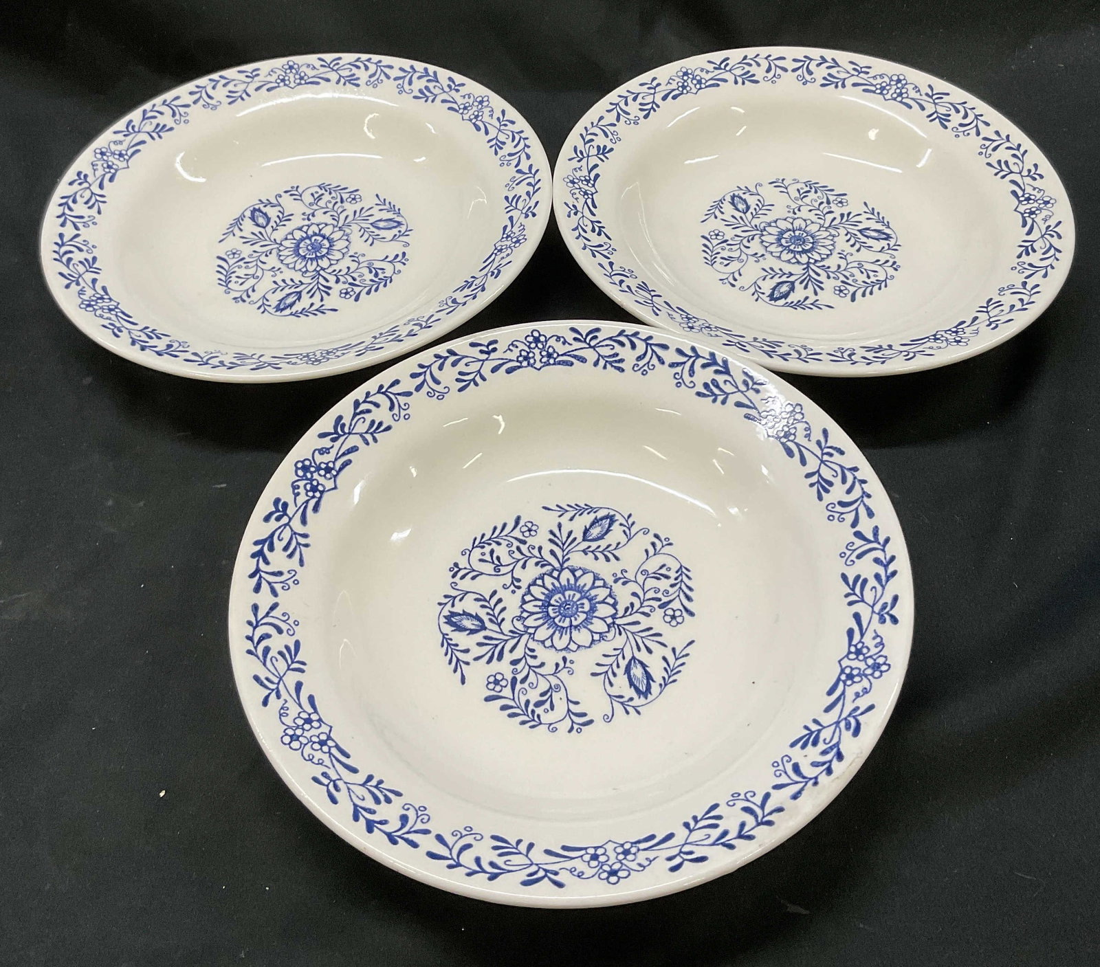 Lt3 Vintage Oxford BRAZIL Blue Floral Bowls (1 of 7)