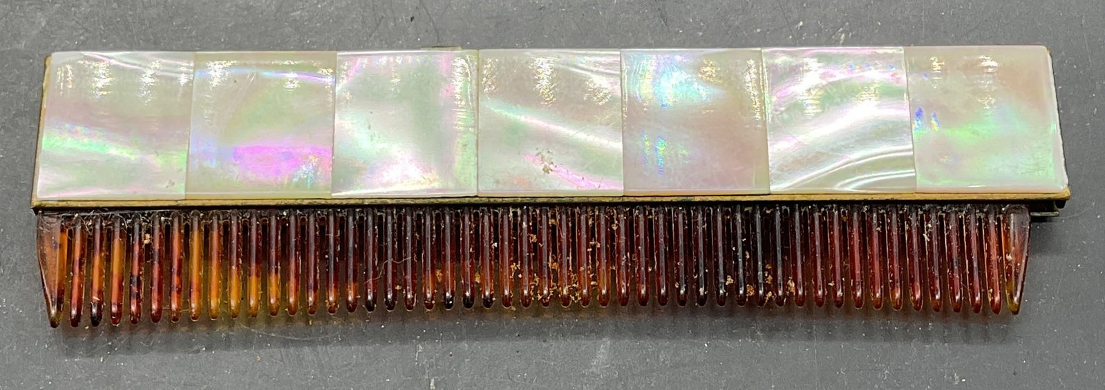Vintage Mother of Pearl Retractable Comb (1 of 7)