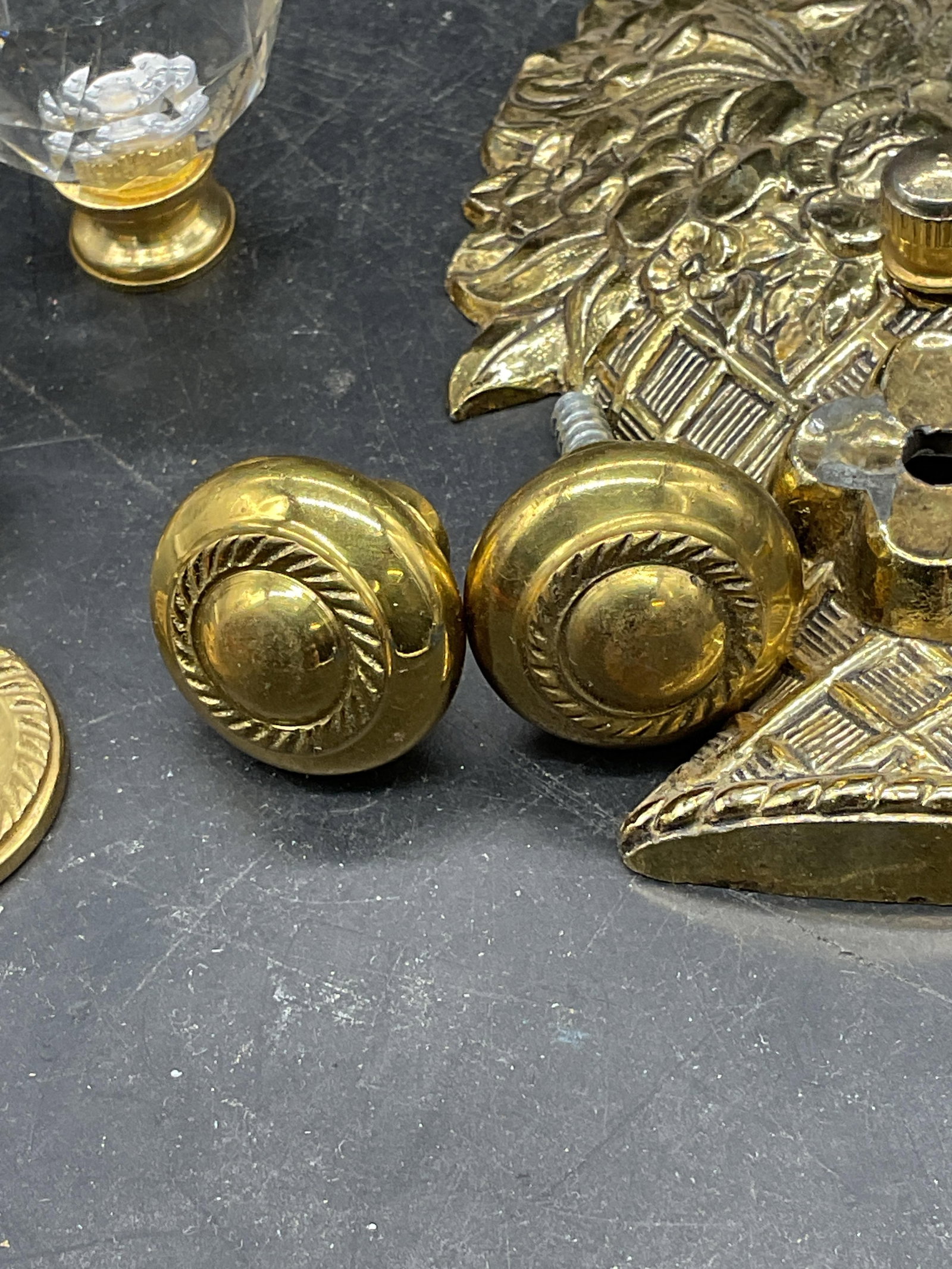 Lot 8 Architectural Salvage, Knobs & Hardware - 3
