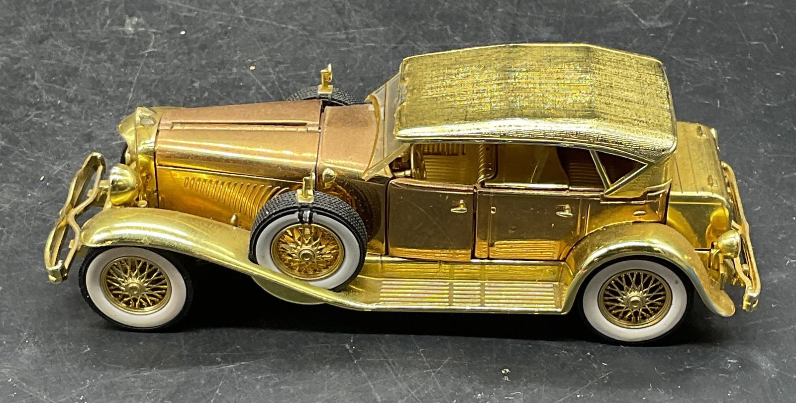 Signature Model Car 1934 Duesenberg (1 of 6)