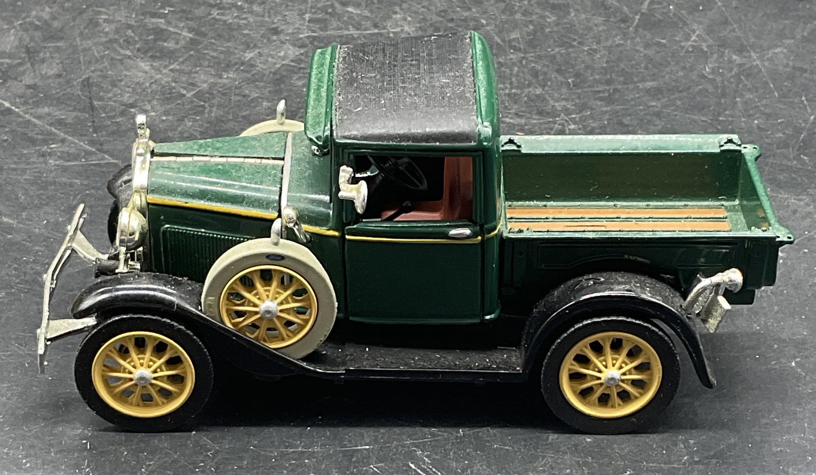 Model Car 1931 Ford Model A Truck (1 of 6)