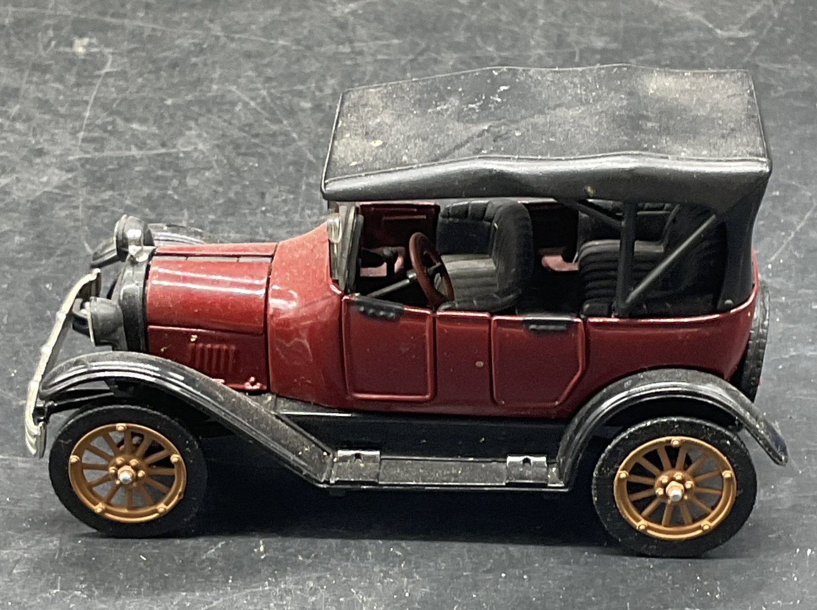 Model Car 1918 Chevrolet 490 Touring (1 of 6)