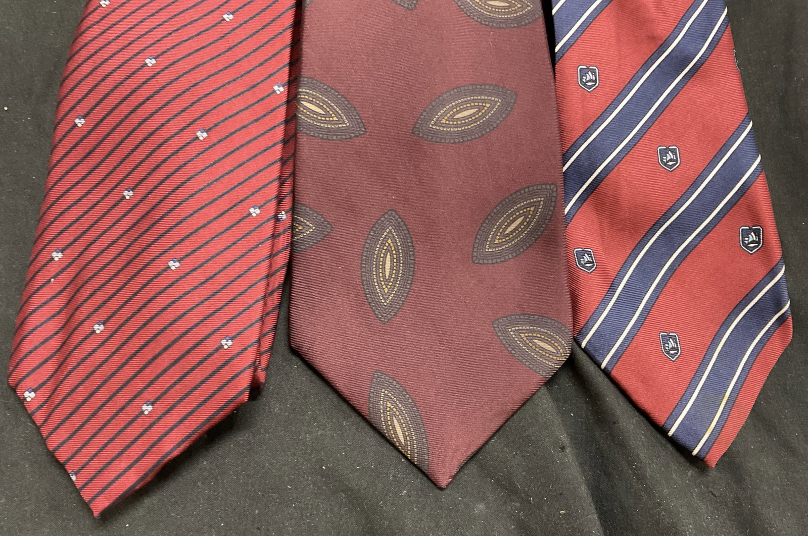 Lt 3 Red Silk Patterned Ties Italy+ (1 of 7)