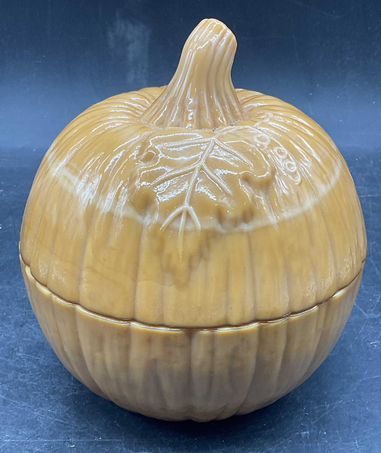 Caramel Glass Lidded Pumpkin Dish (1 of 6)